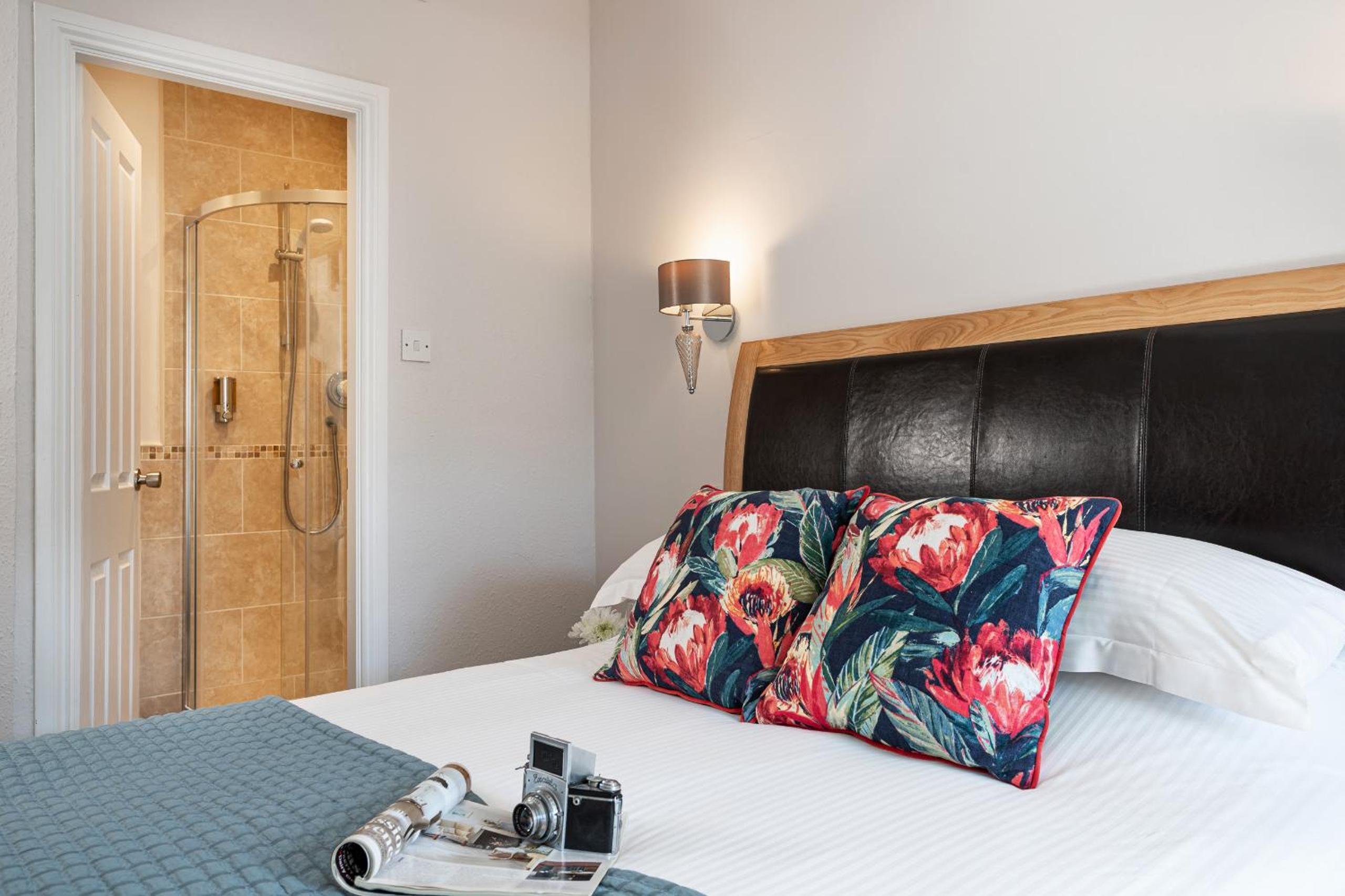 King Size Double Room With Shower photo 3