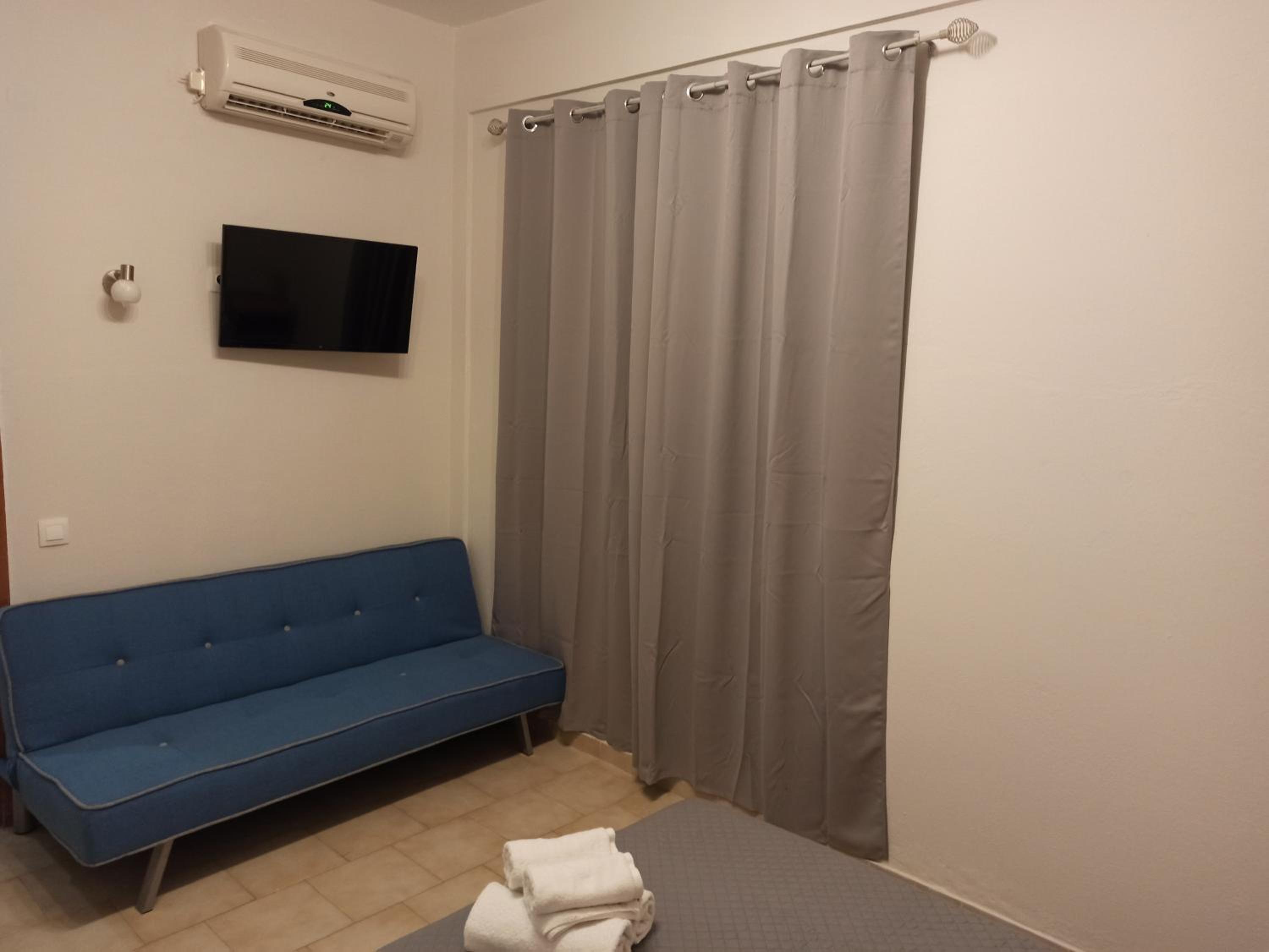 Apartment with Sea View - Photo 6