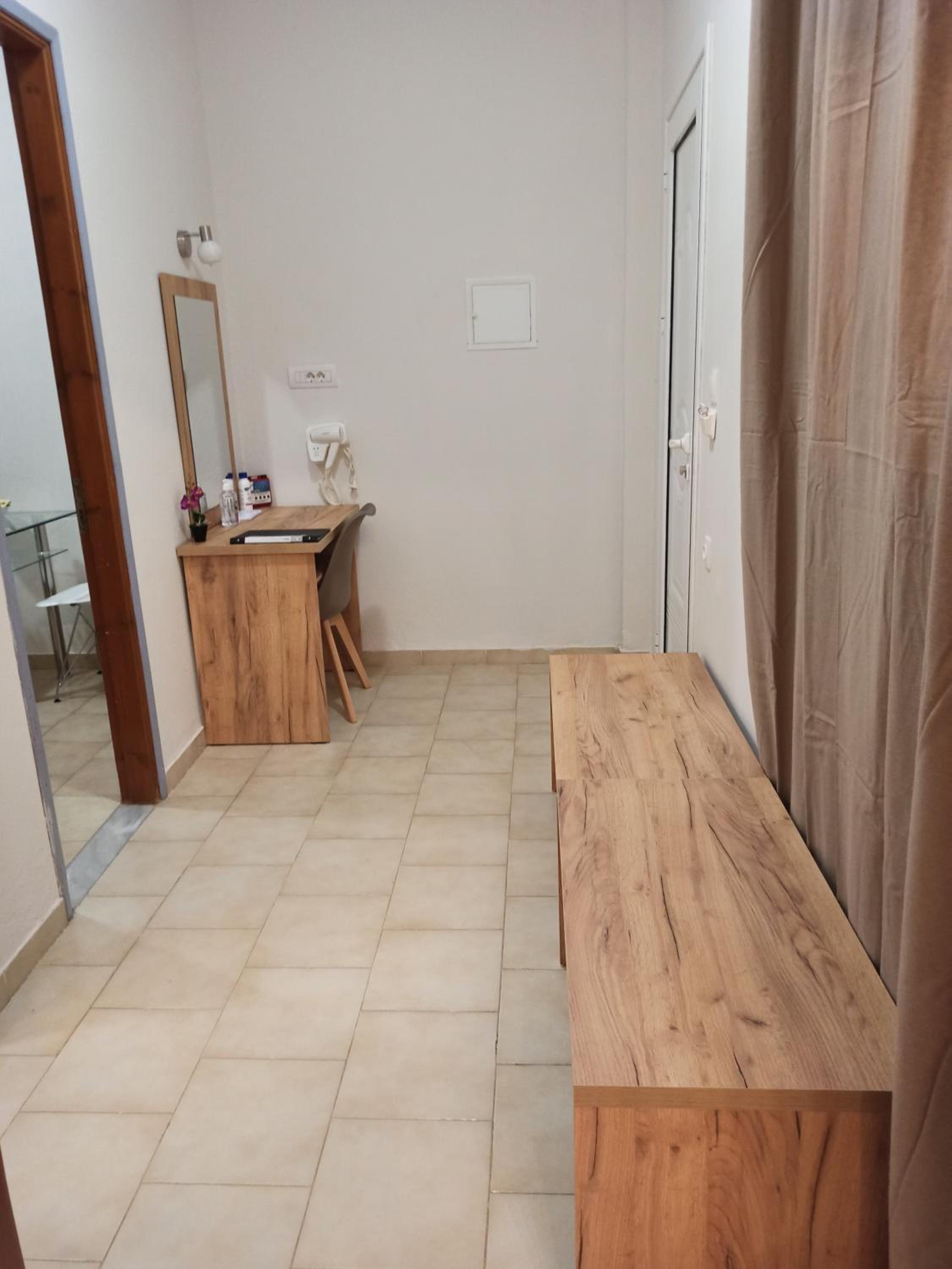Apartment with Sea View - Photo 28