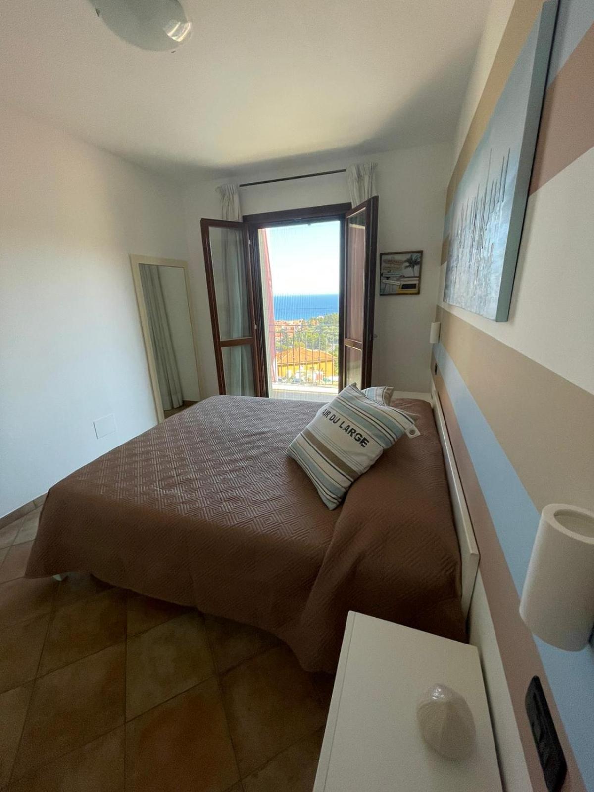 One-Bedroom Apartment - Photo 19