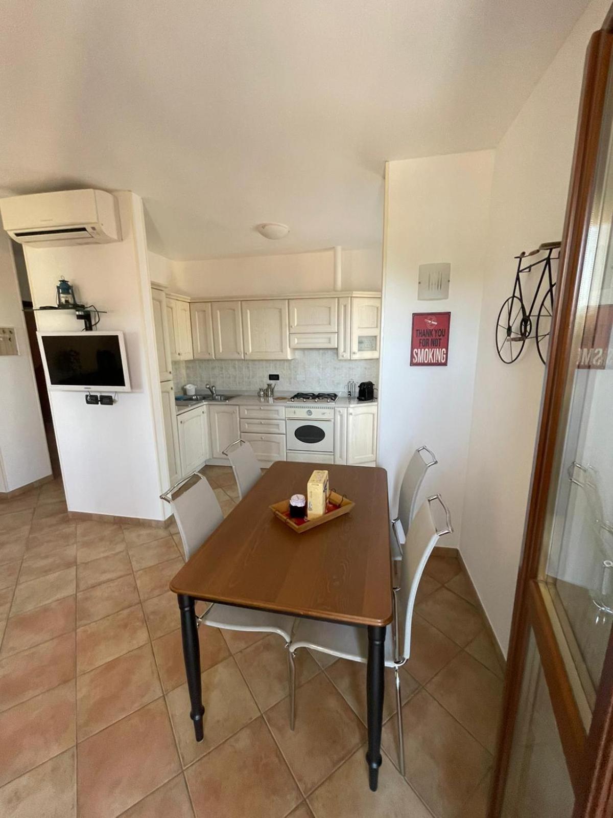 One-Bedroom Apartment - Photo 27