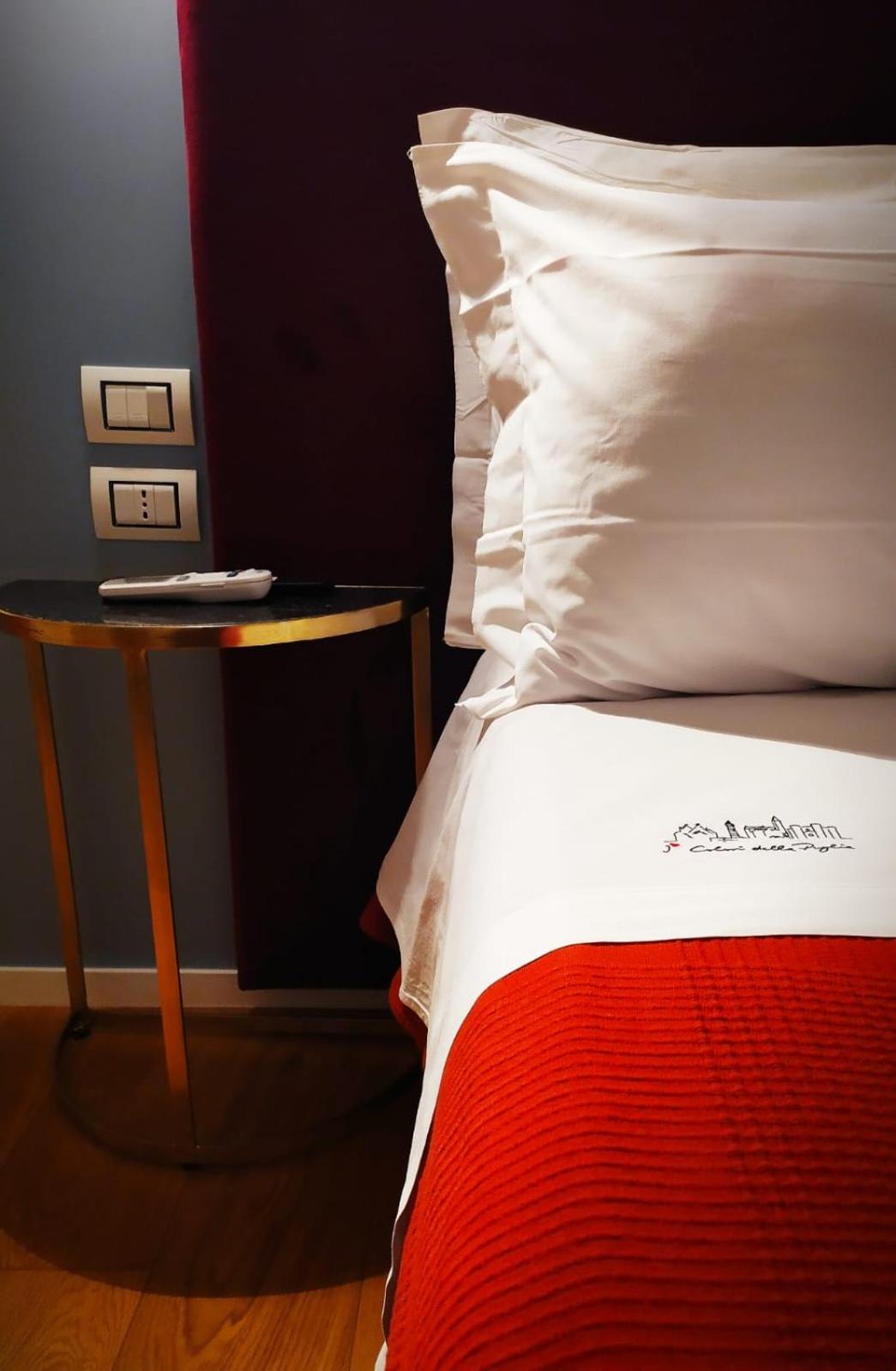 Double Room with Private Bathroom - Photo 9