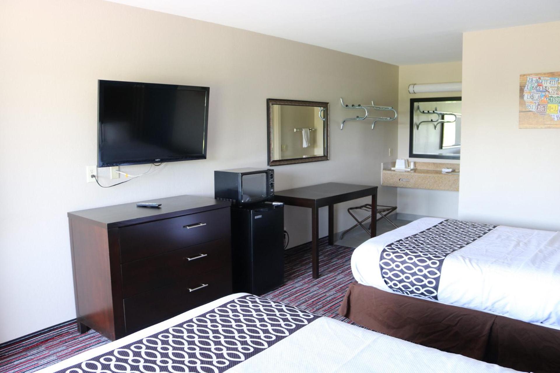 Econo Lodge Inn & Suites Enid South