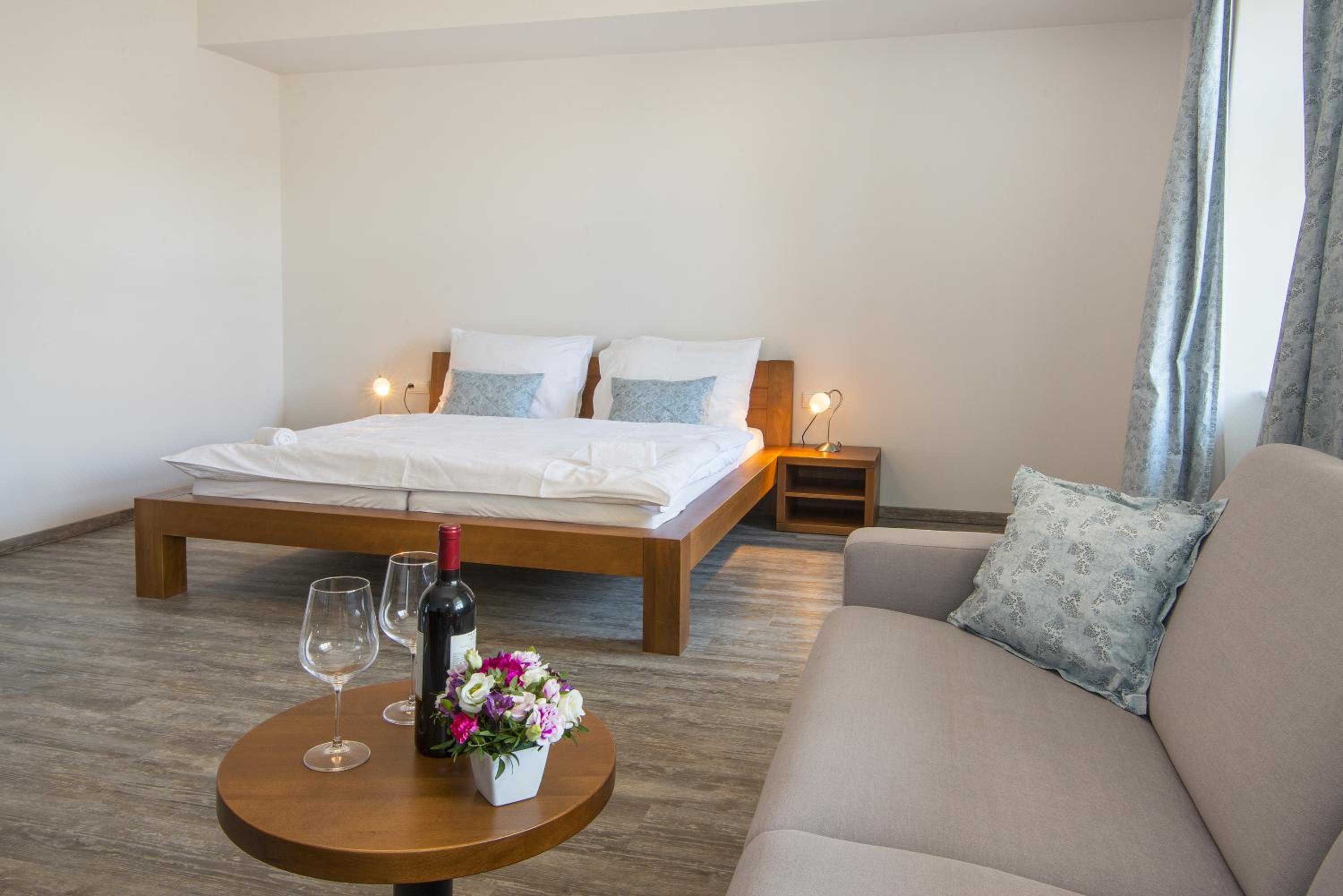 Classic Double Room - Photo 1