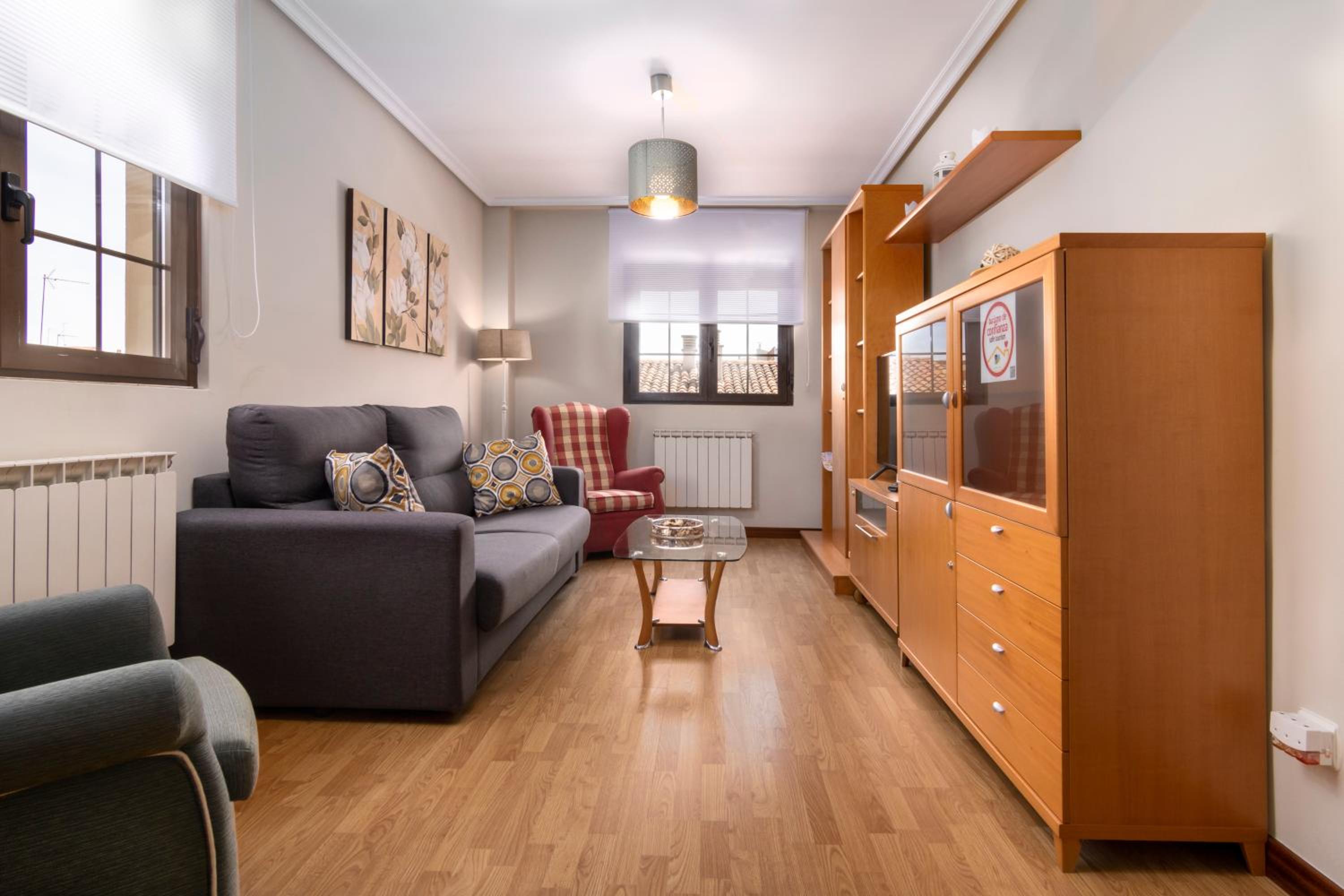 Two-Bedroom Apartment - Photo 15