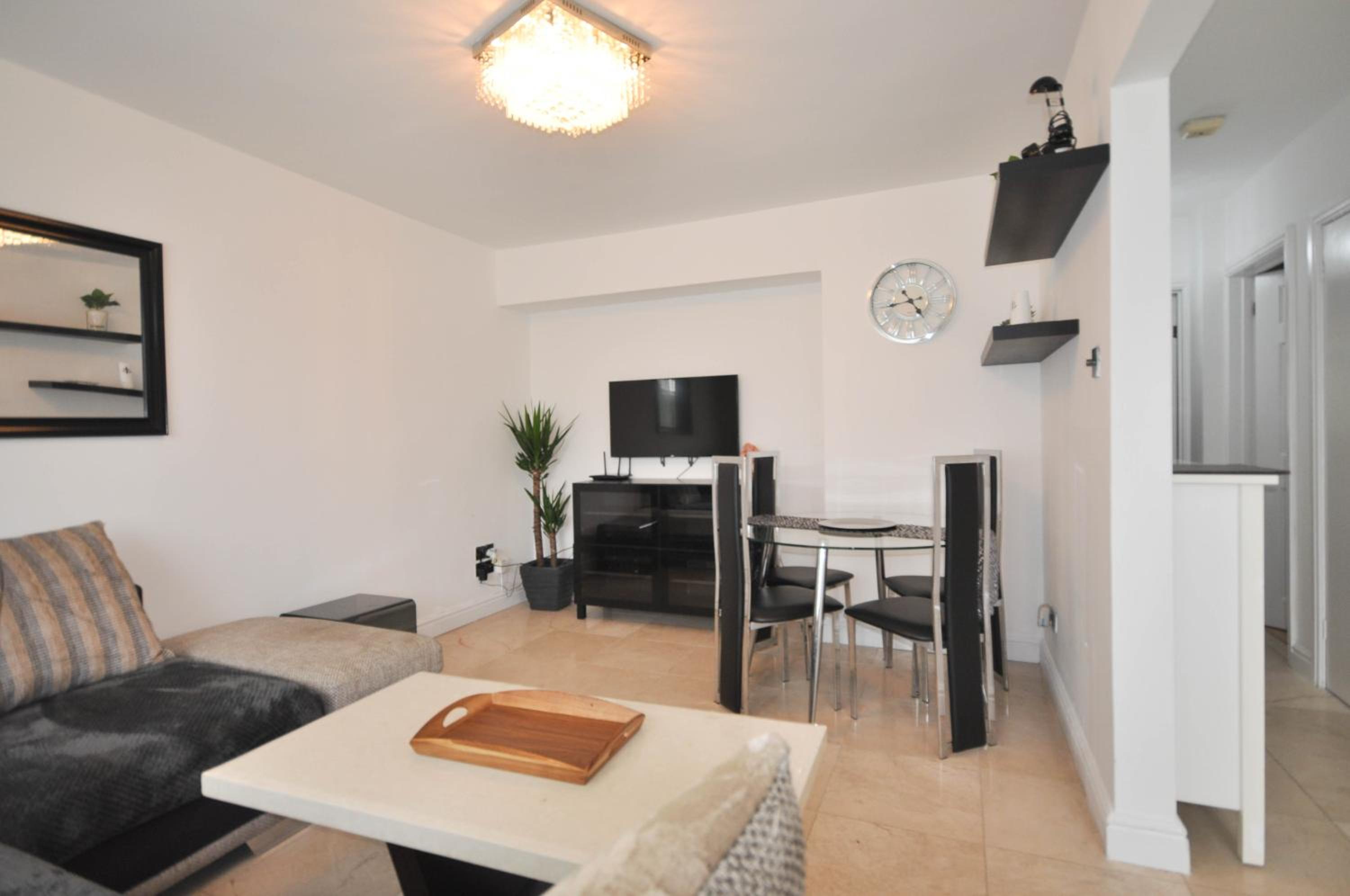 Two-Bedroom Apartment - Photo 19
