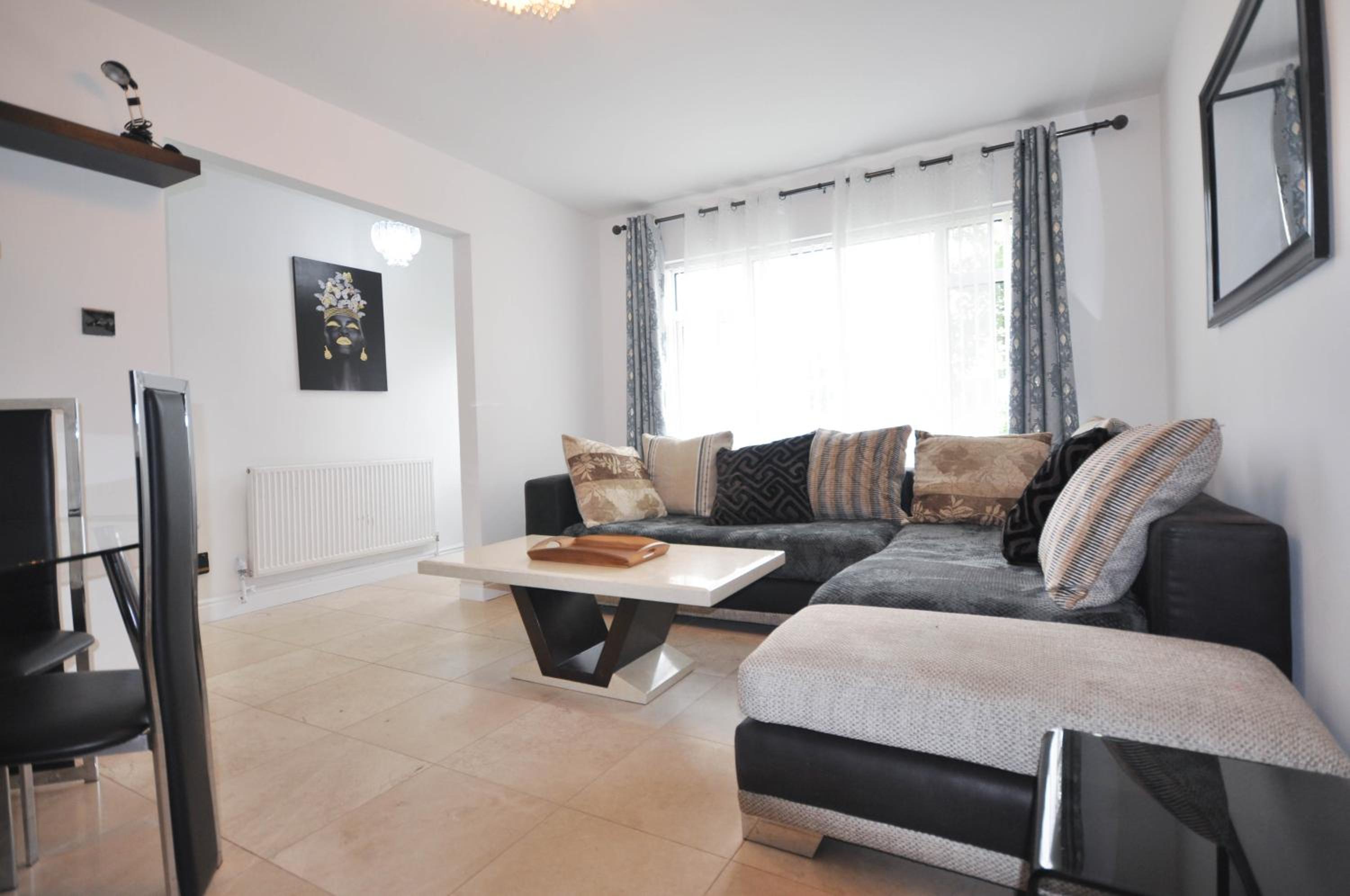 Two-Bedroom Apartment - Photo 20