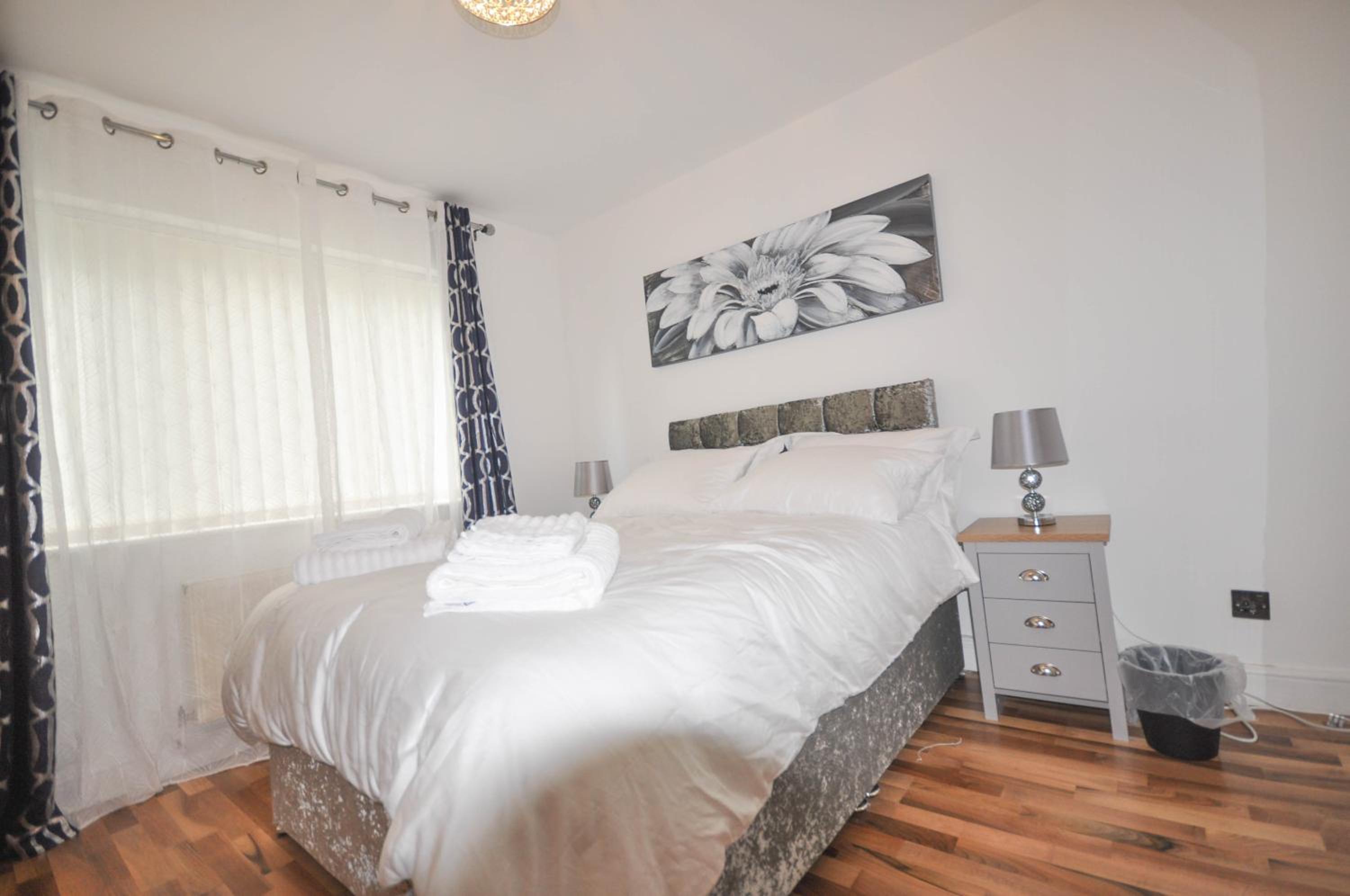 Two-Bedroom Apartment - Photo 15