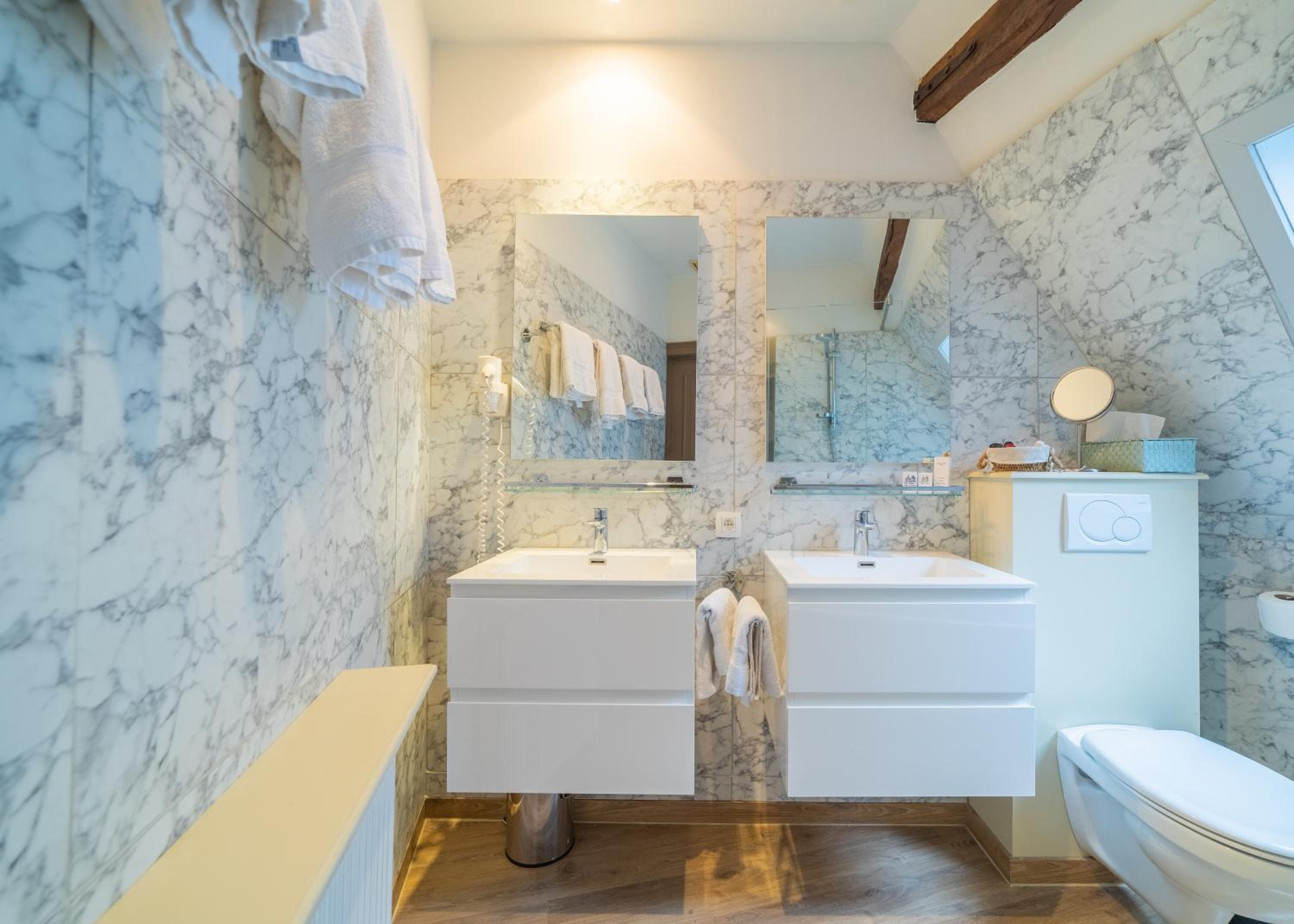 Quadruple Room - Photo 6