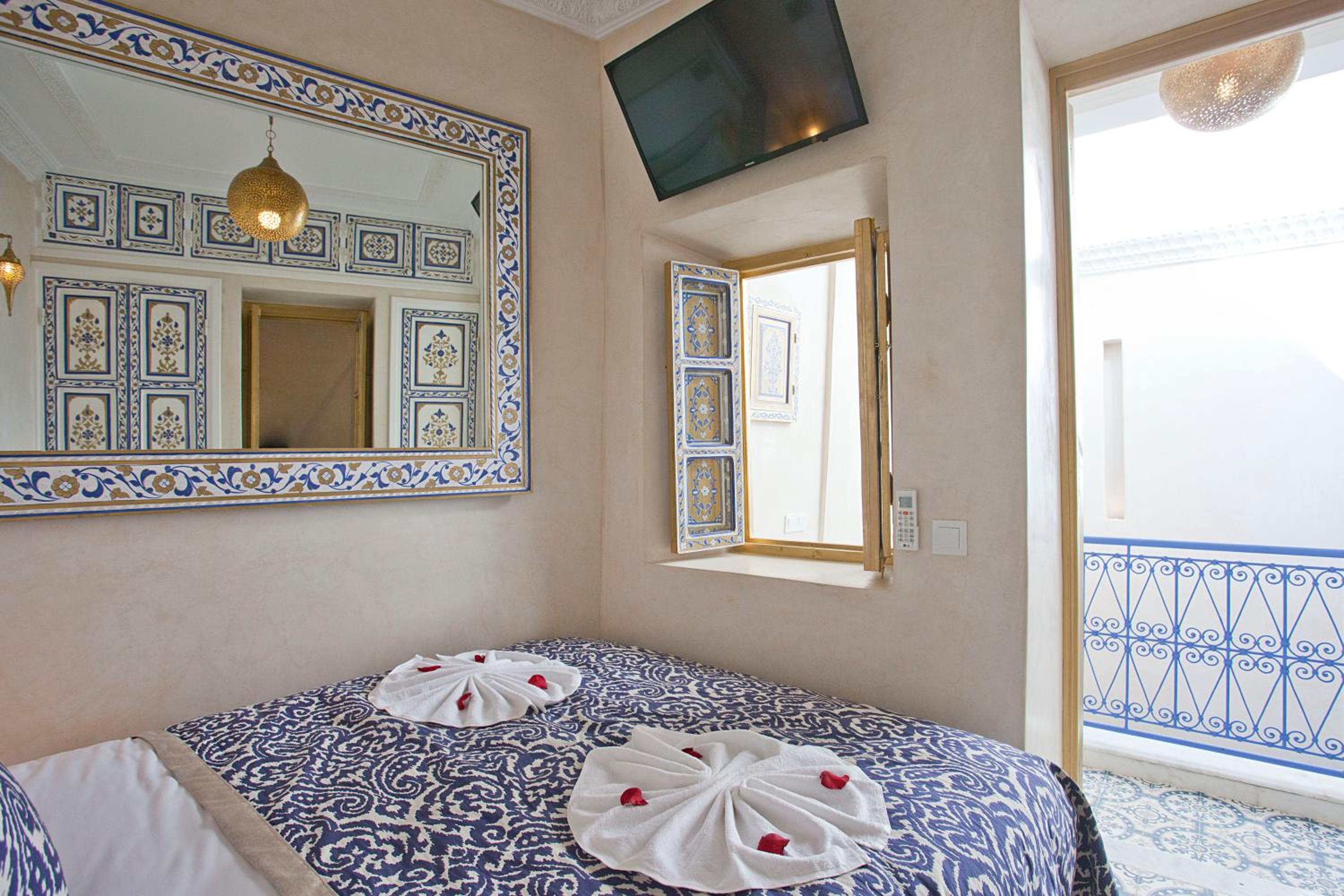 Privatized Blue House (Three bedrooms) - Photo 7