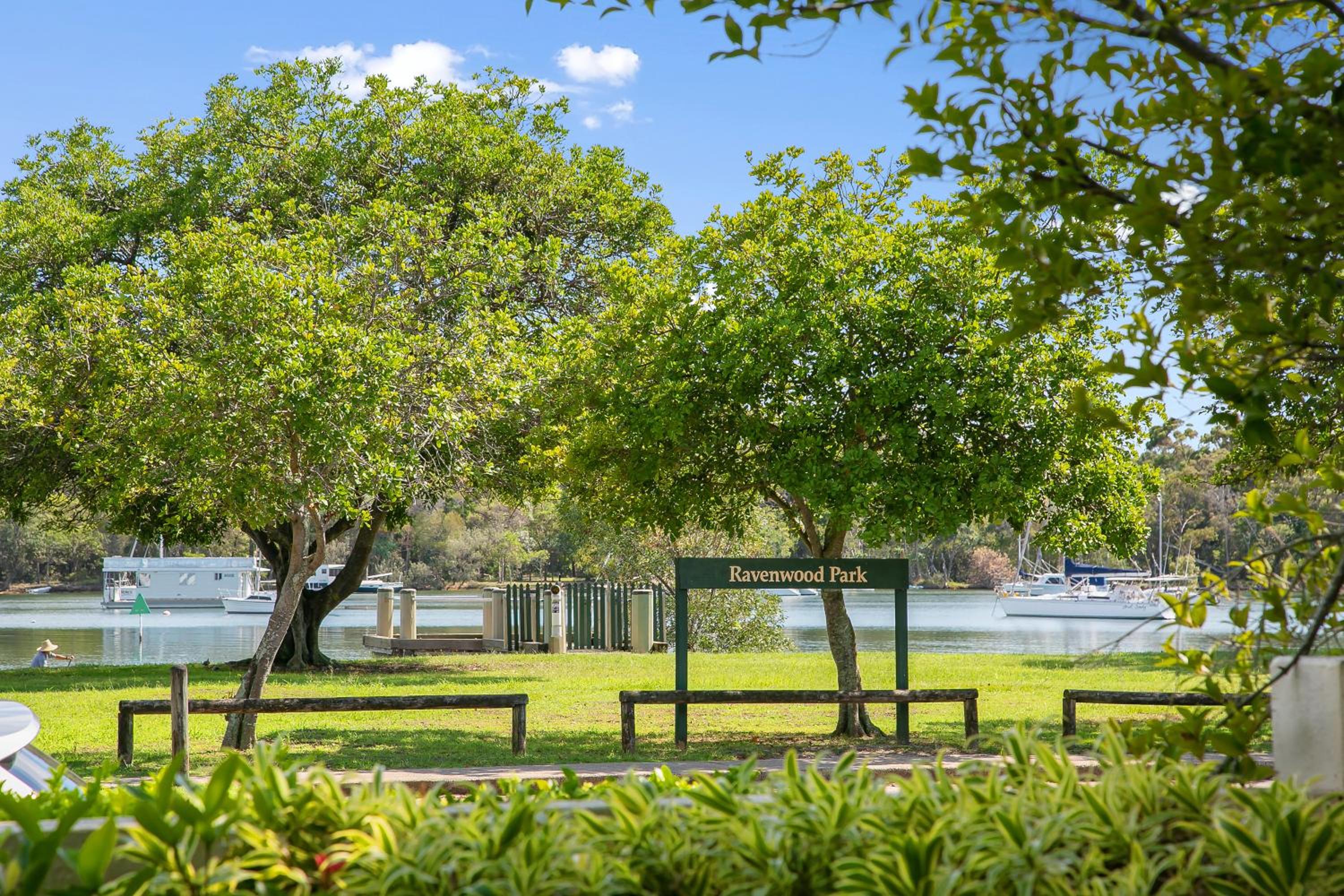 Three Bedroom Premium apartment with water view photo 3