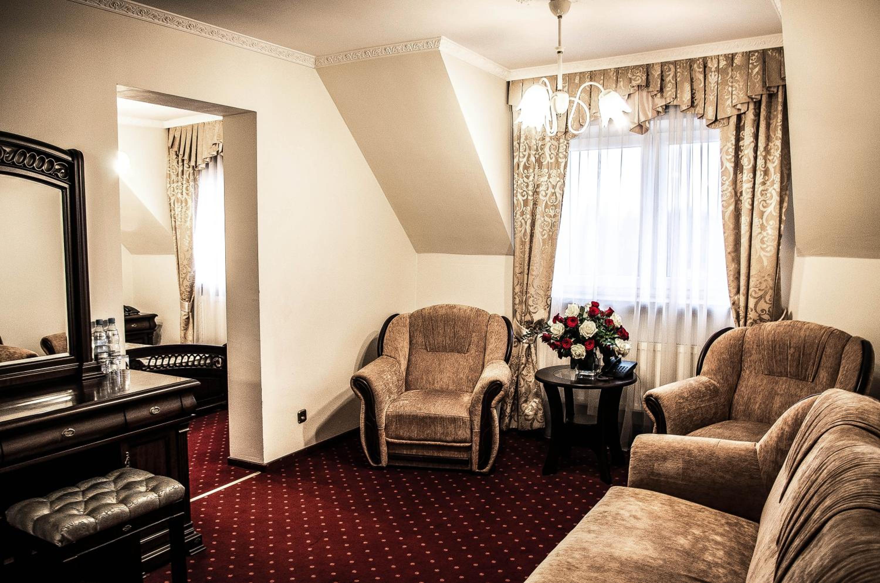 Queen Suite photo 3