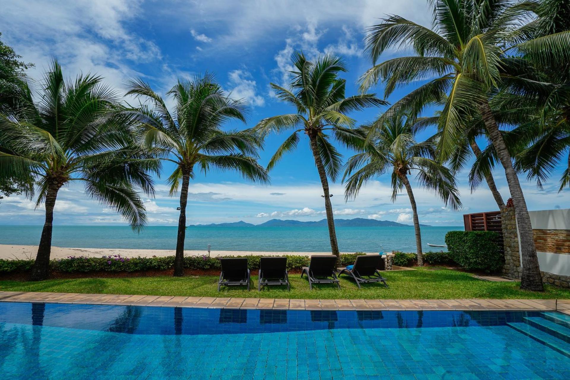 Four-Bedroom Beachfront Villa photo 3