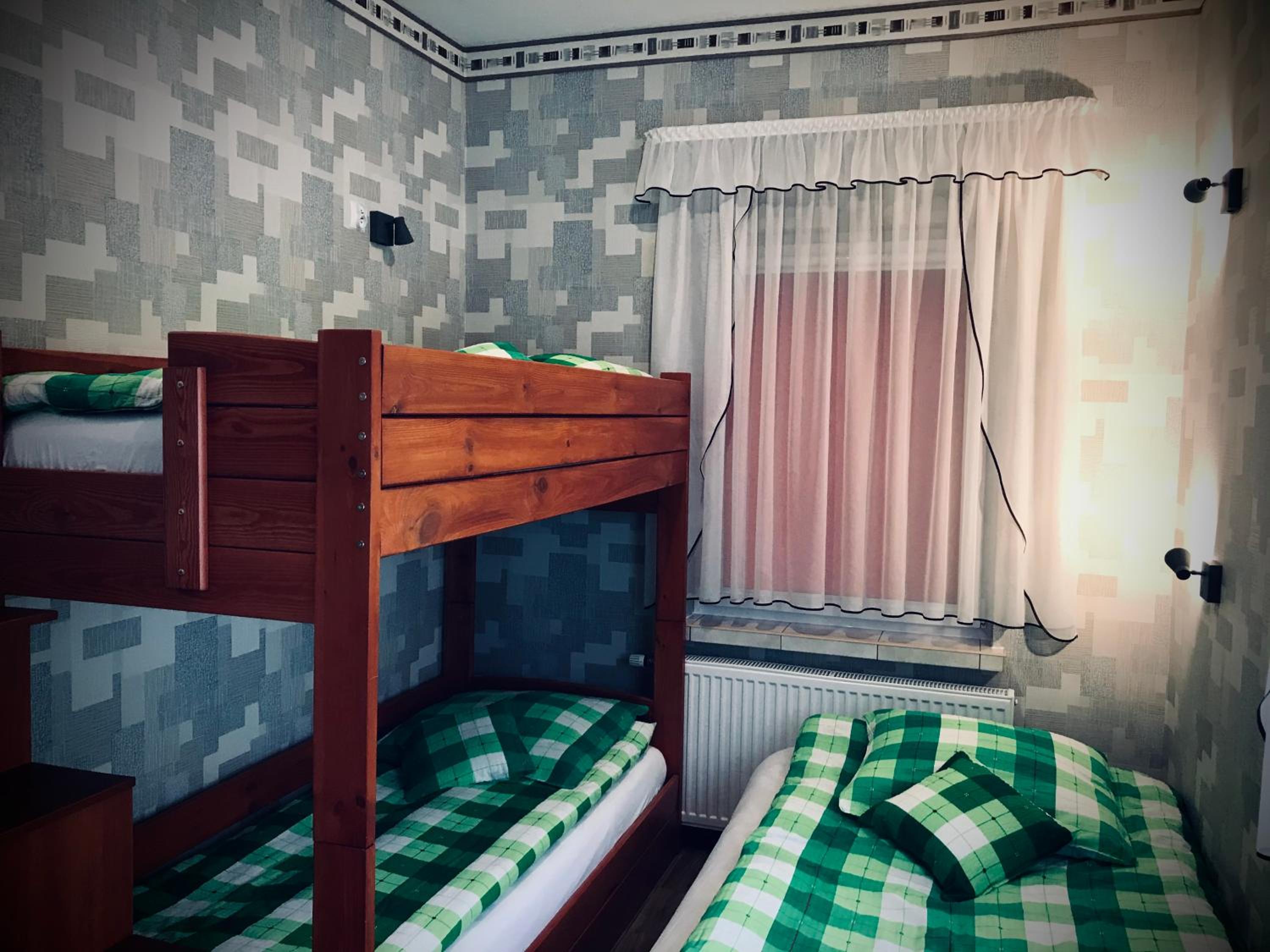 Double Room with Private Bathroom - Photo 2