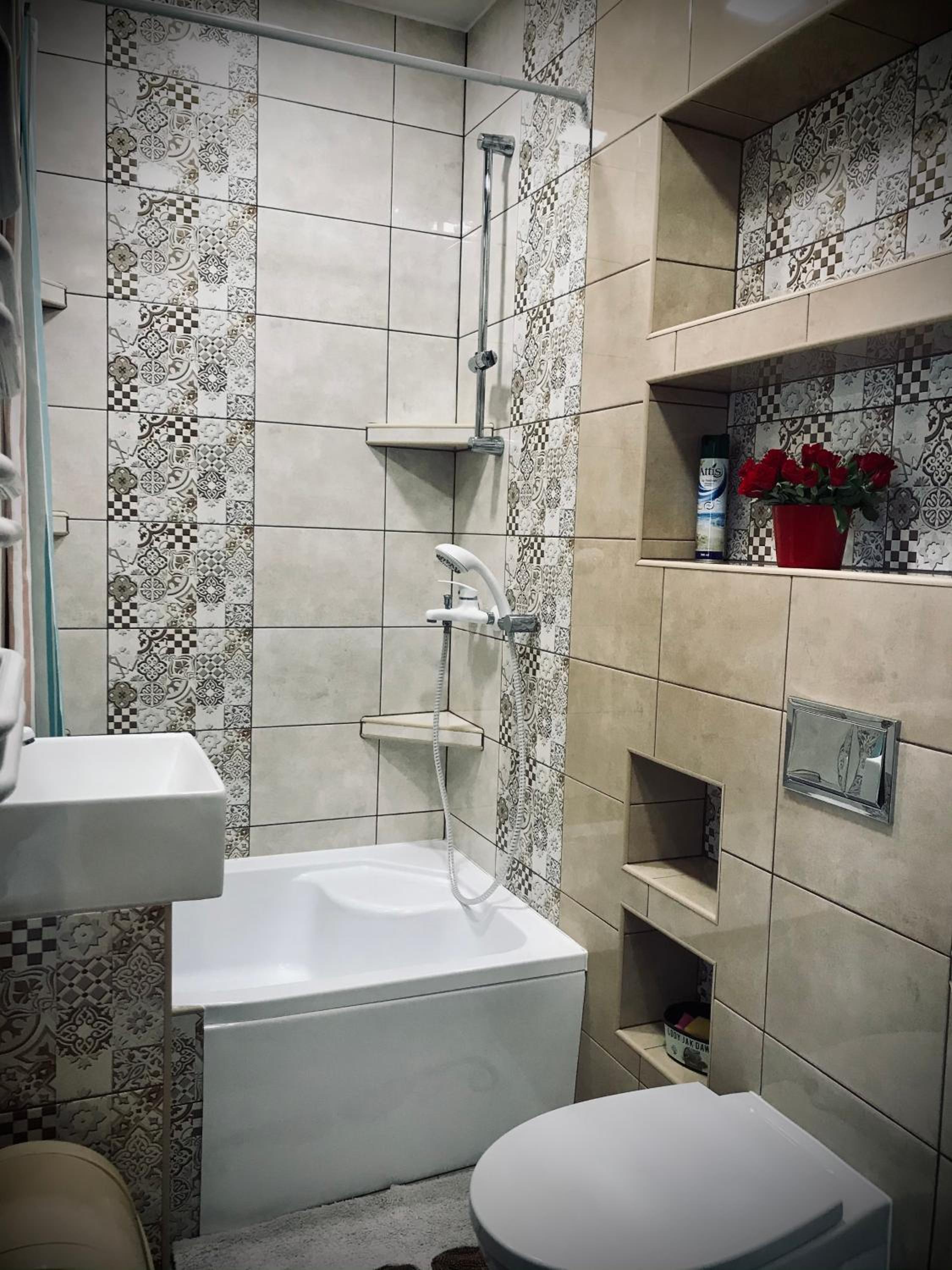 Double Room with Private Bathroom - Photo 12