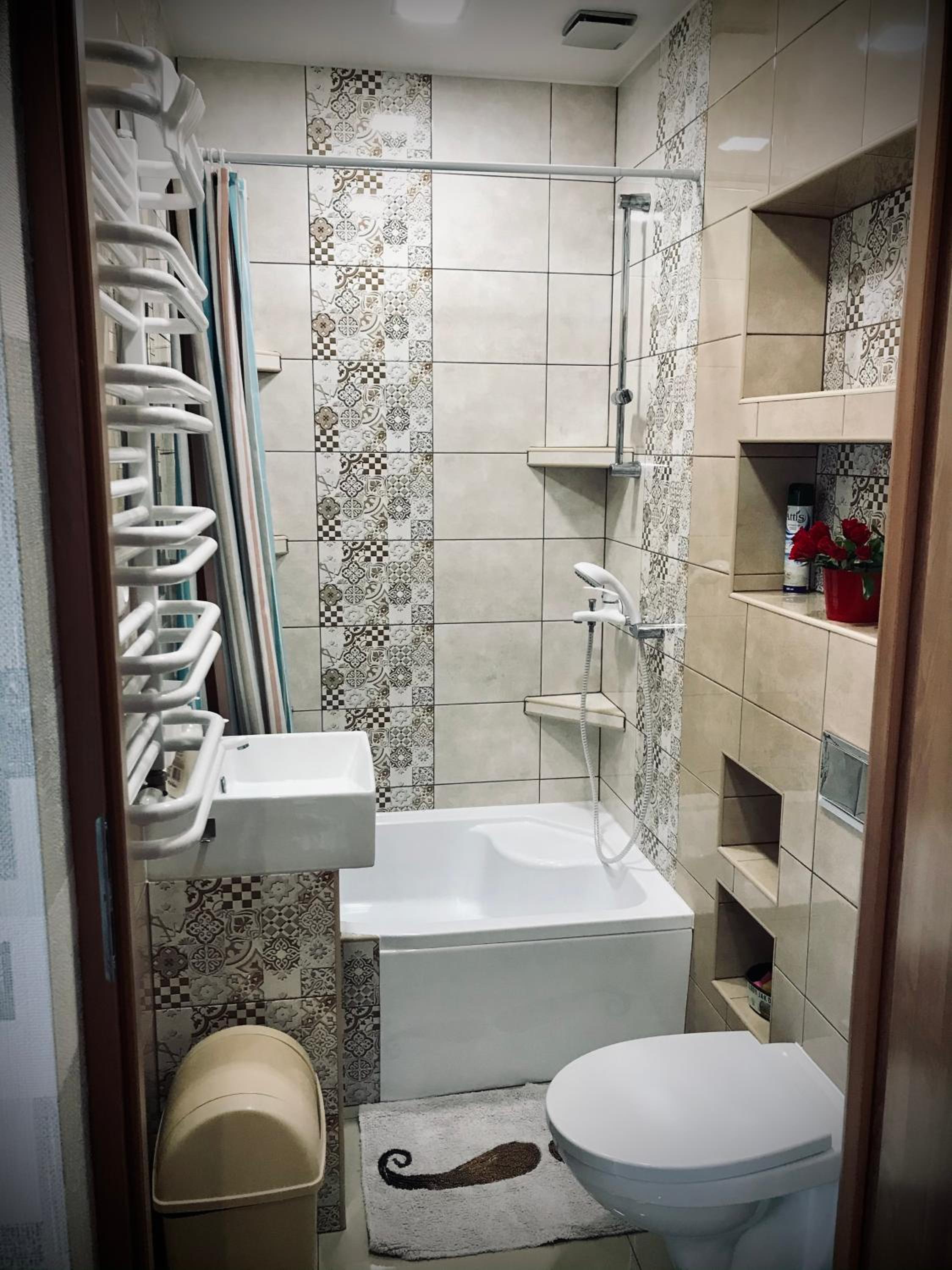 Double Room with Private Bathroom - Photo 10