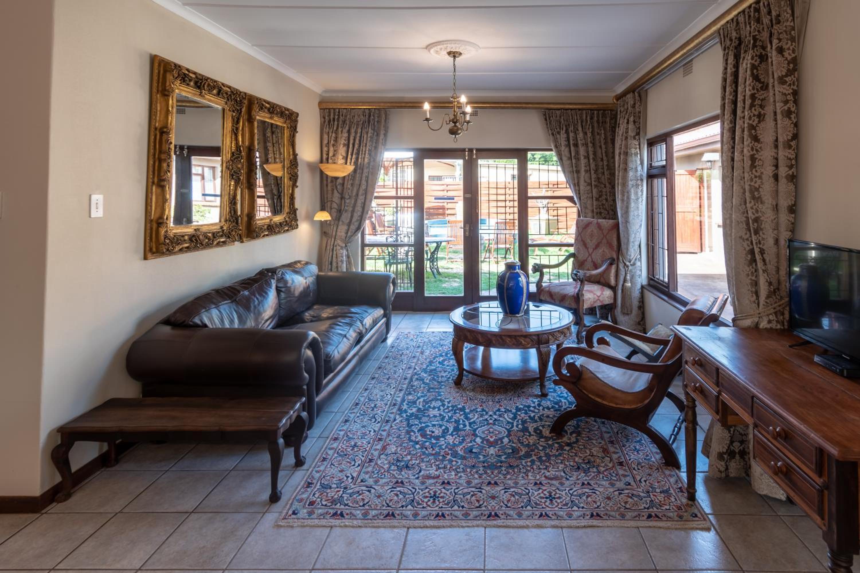 Family Room - Photo 13