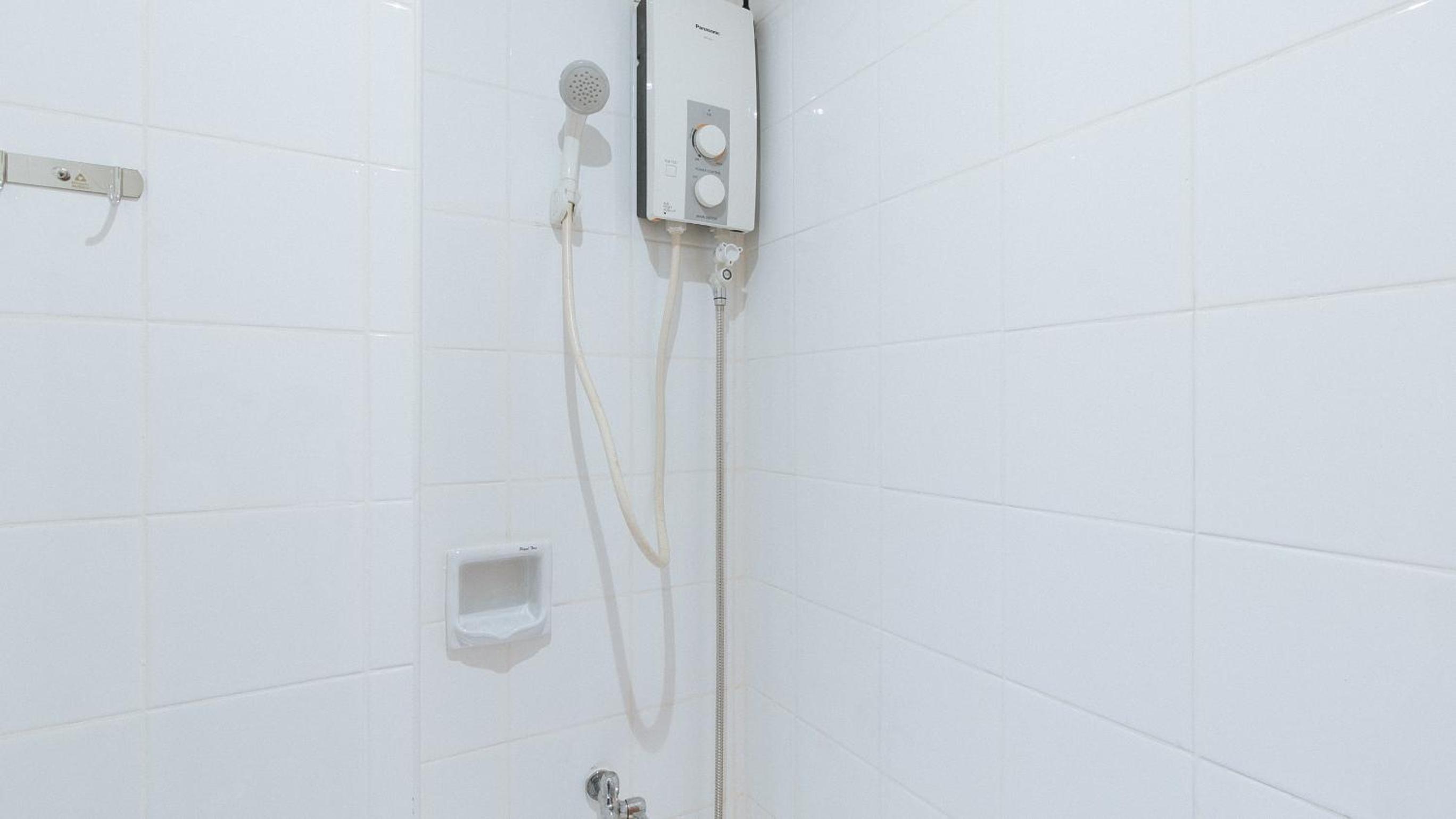 Double Room - Photo 10