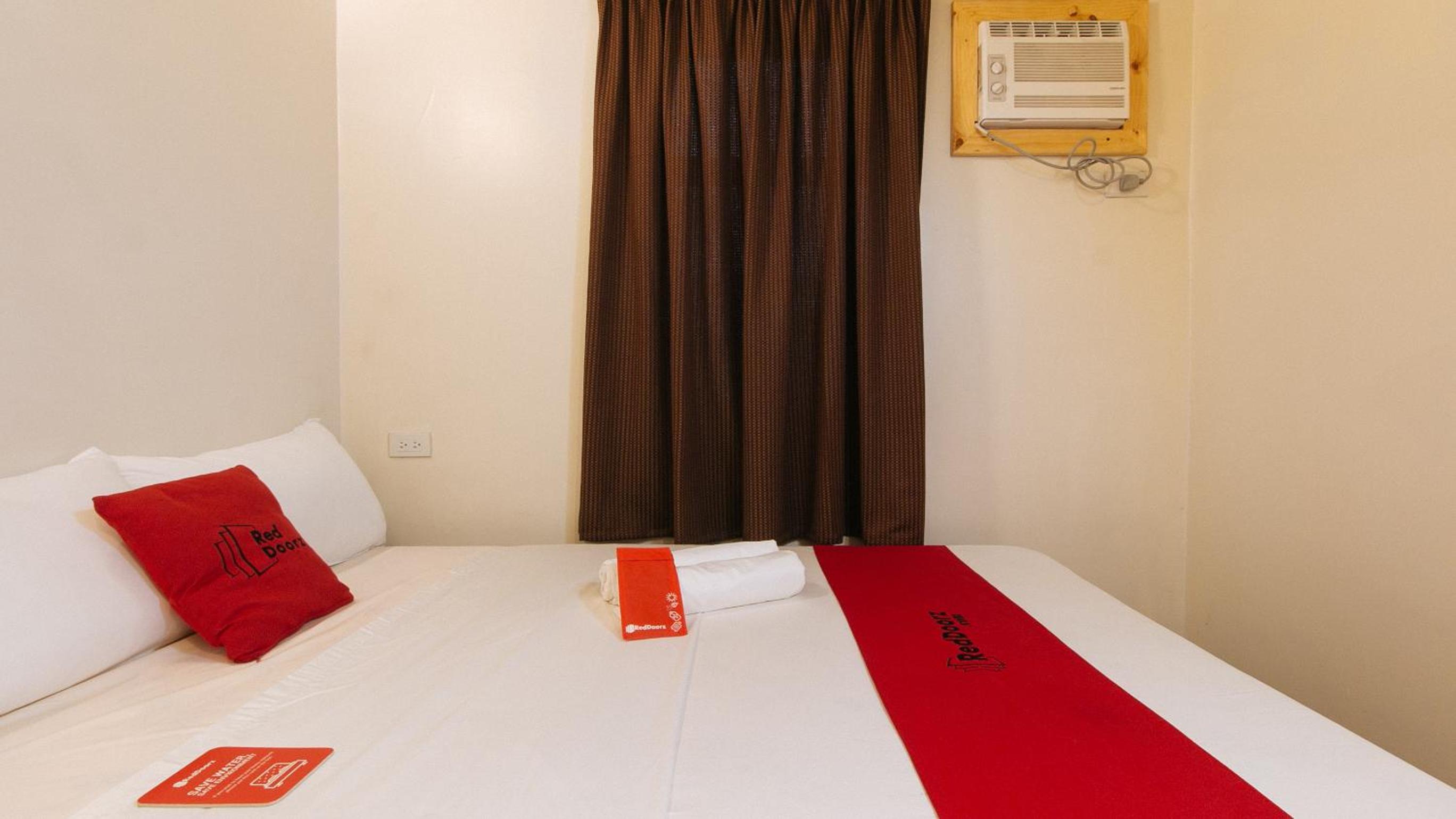 Double Room - Photo 8