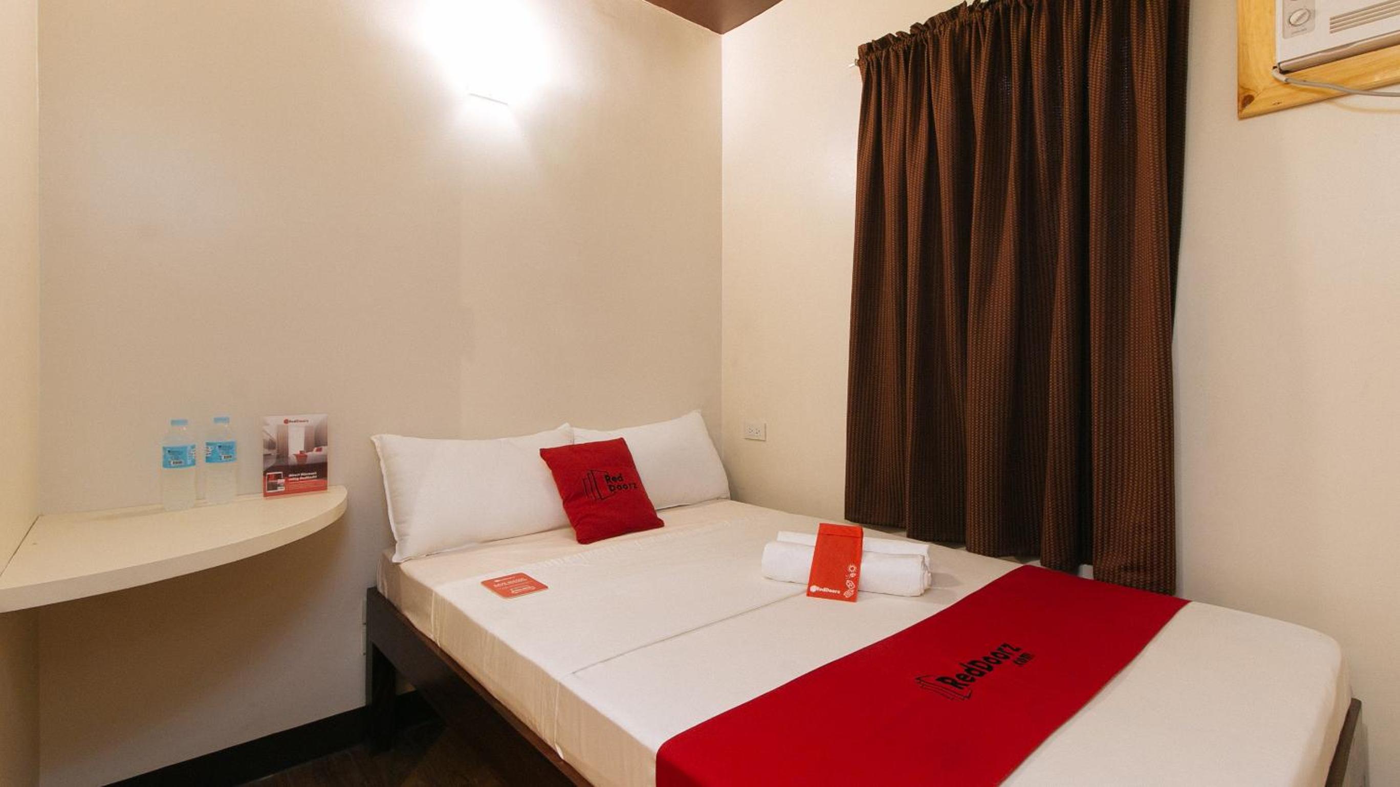Double Room - Photo 17