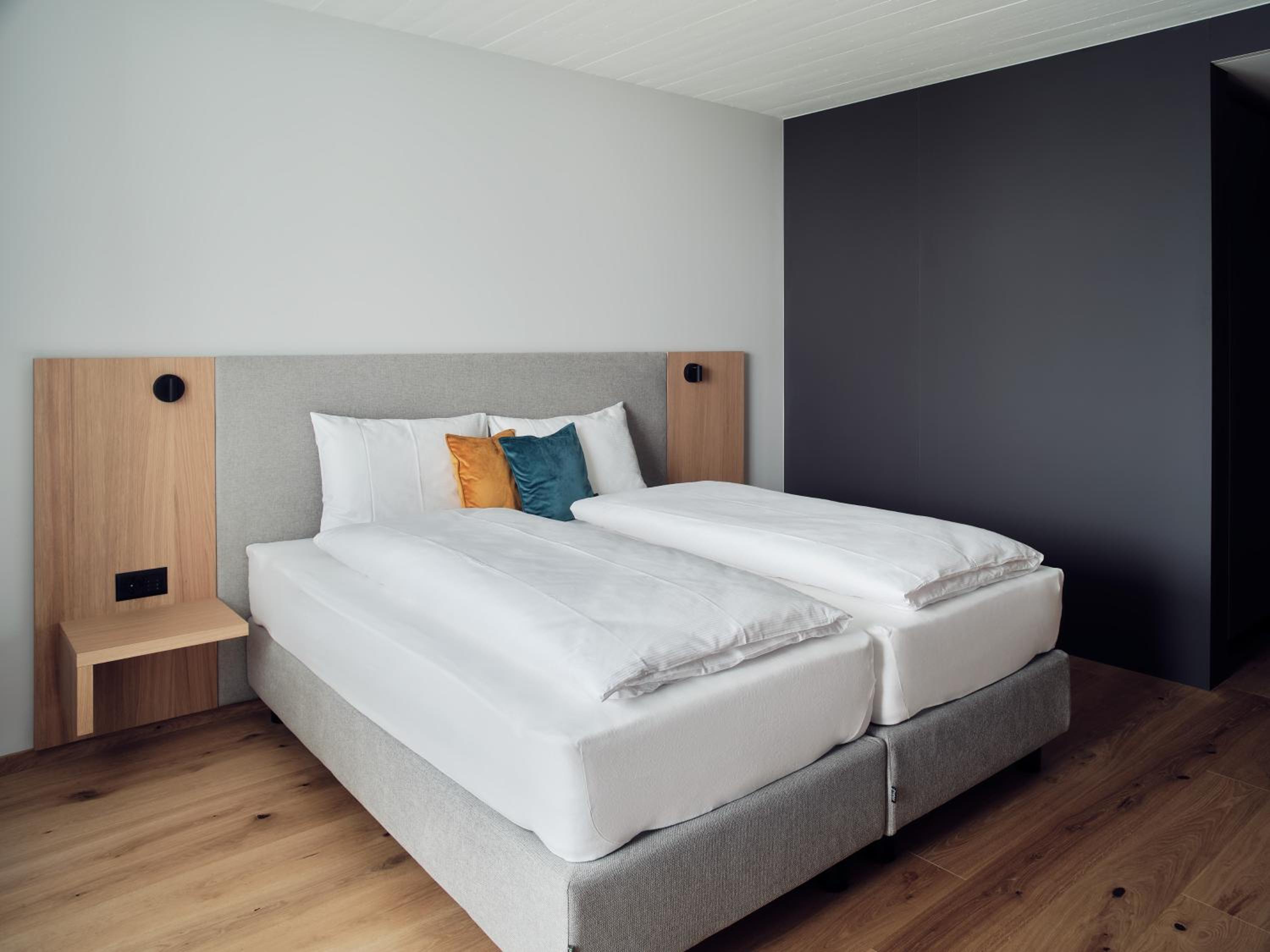 Double or Twin Room Comfort - Photo 2