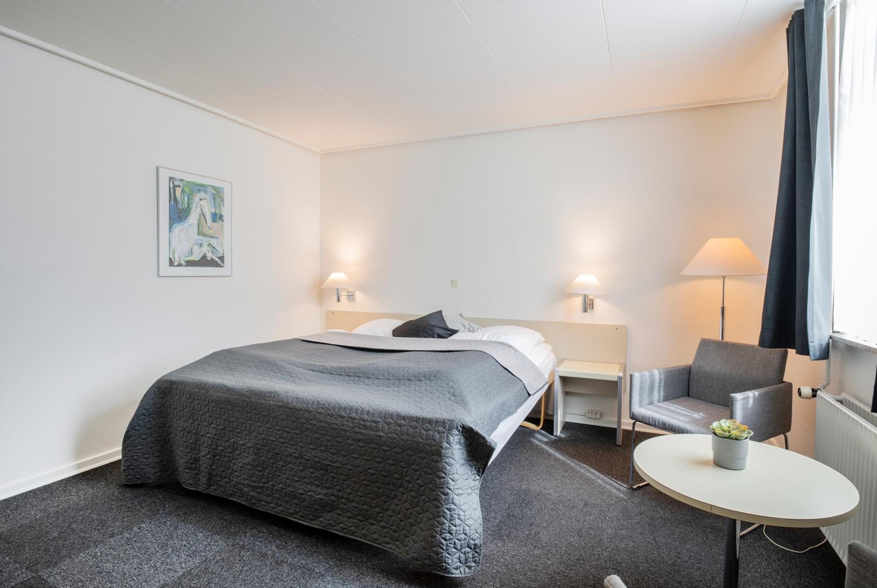 Twin Room - Photo 1