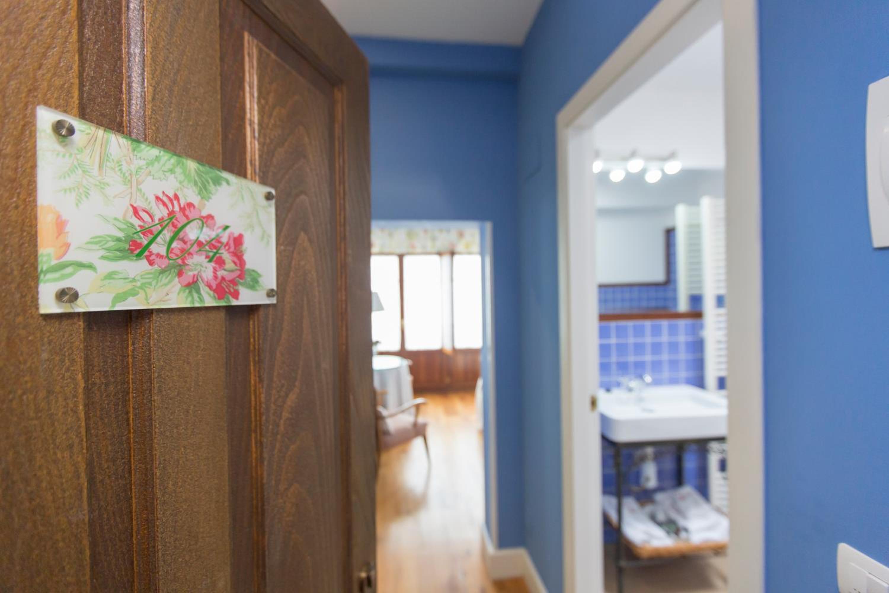 Superior Double Room - Photo 10
