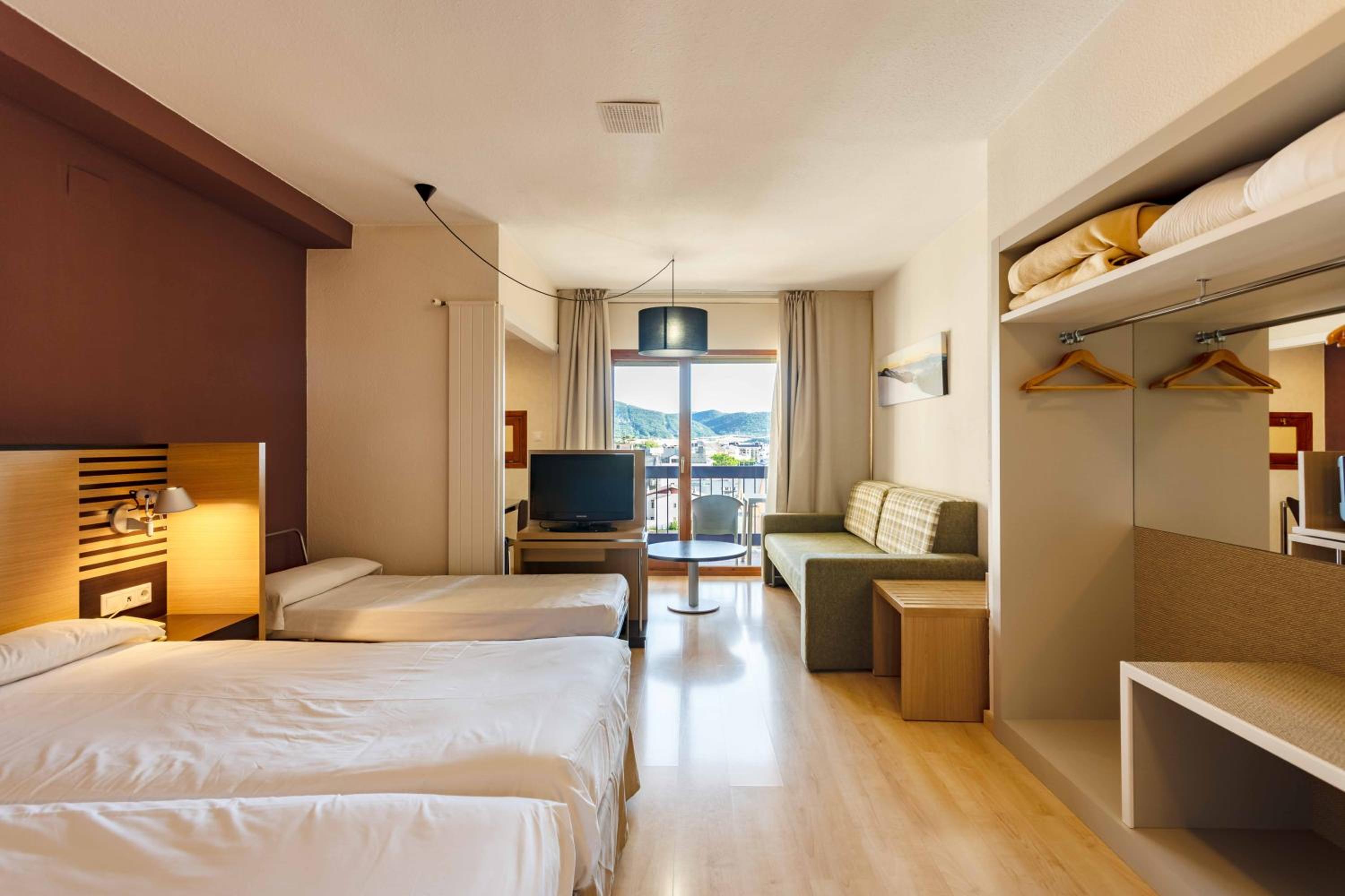 Triple Room - Photo 1