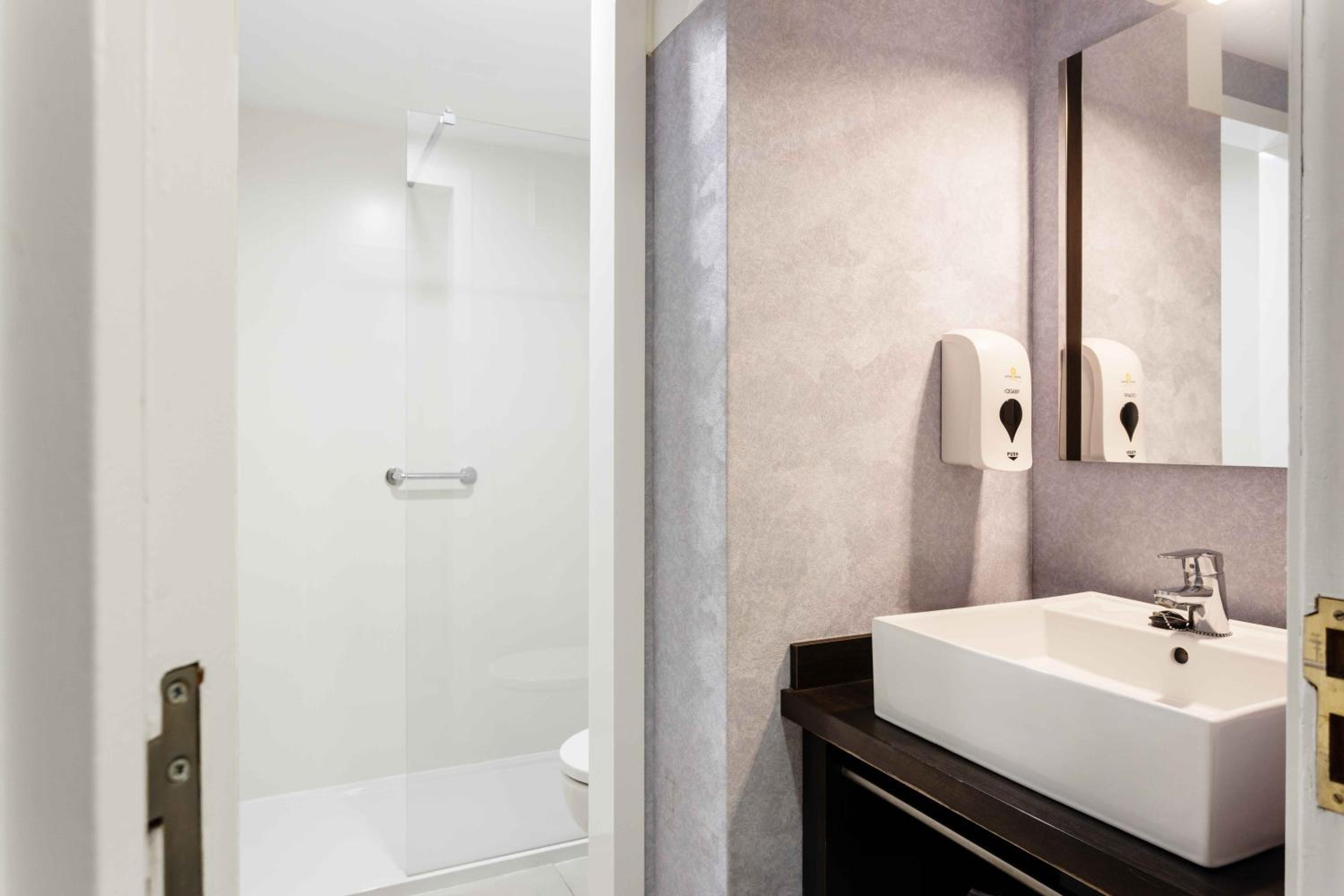 Triple Room - Photo 2