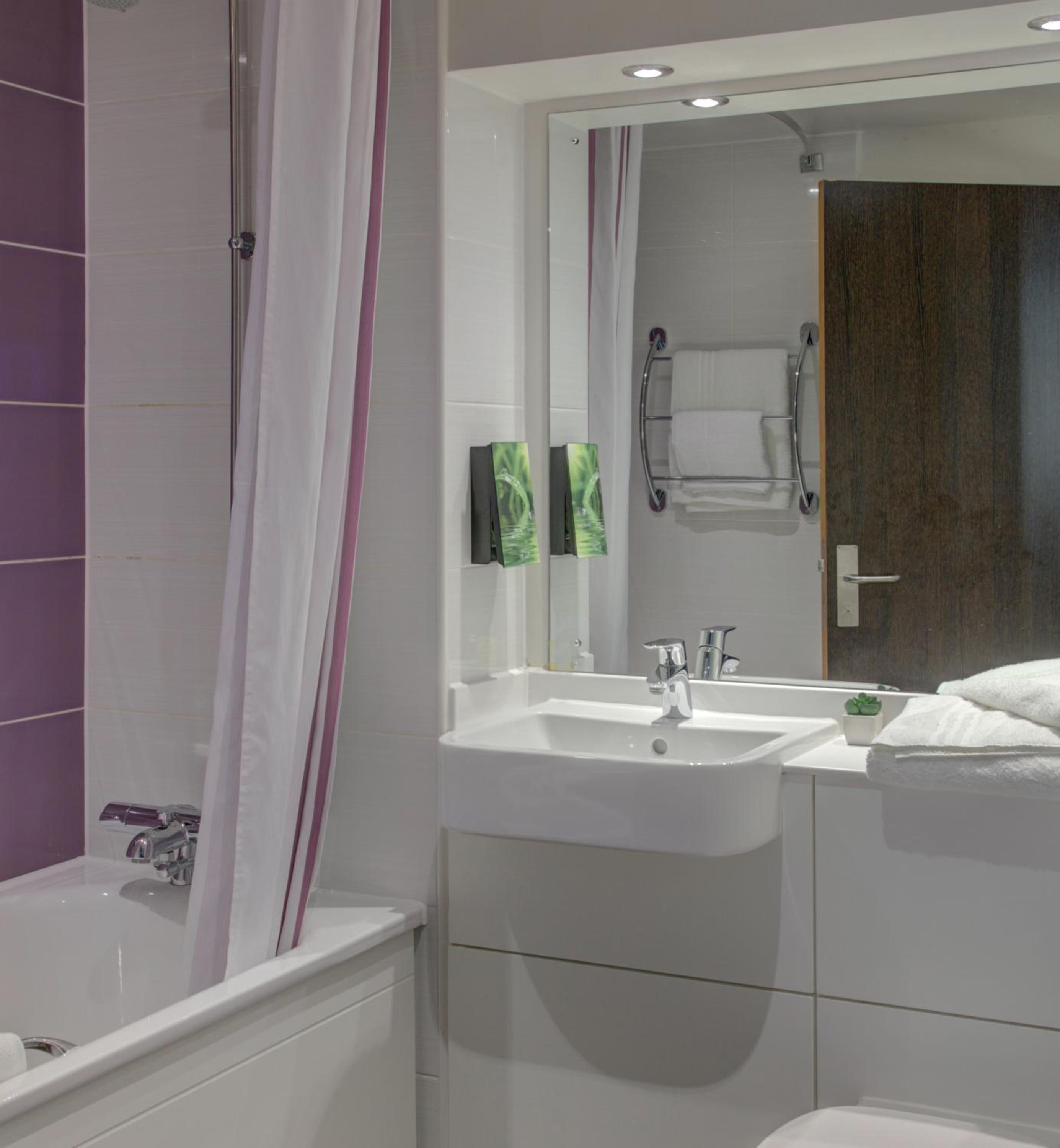Family Double Room - Photo 5