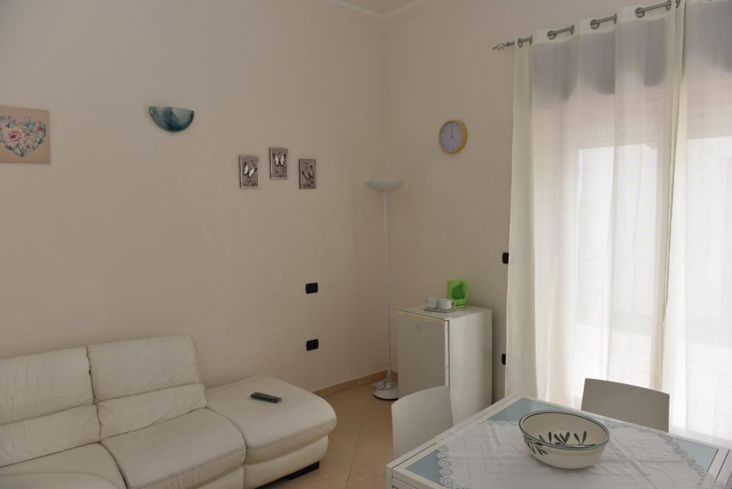 Double Room with Private Bathroom - Photo 1