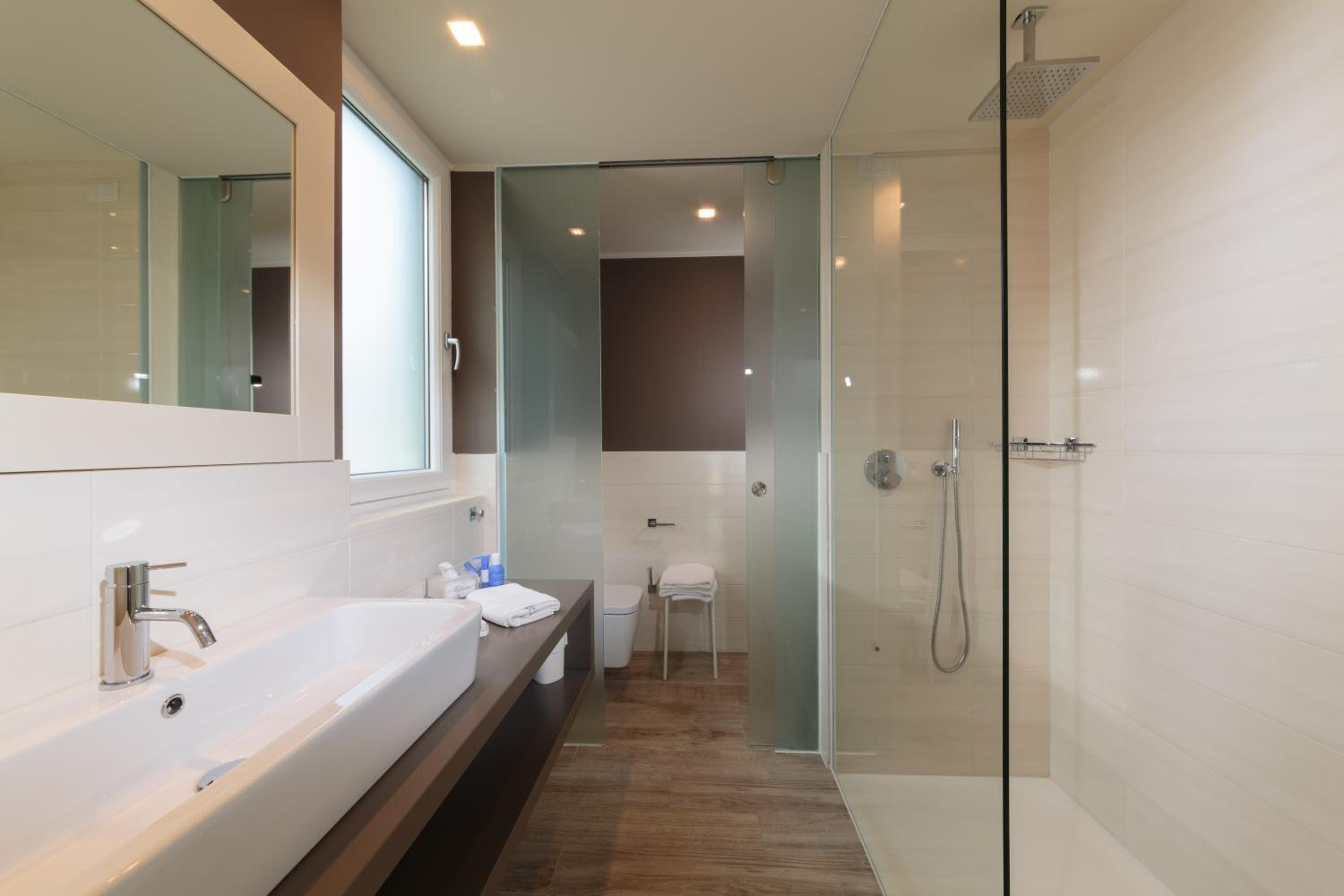 Suite with View - Annex photo 3