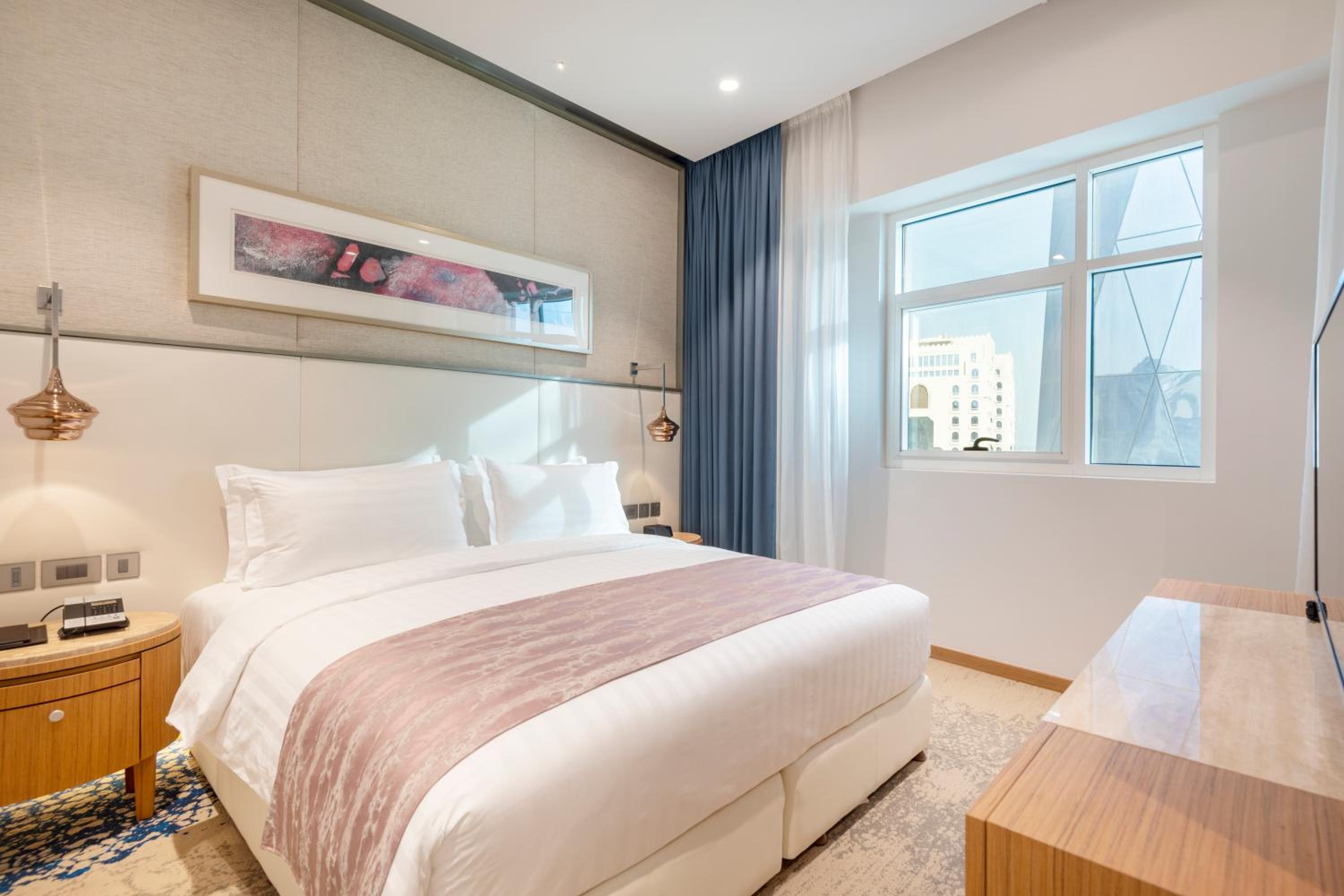 Superior King Room - Photo 3