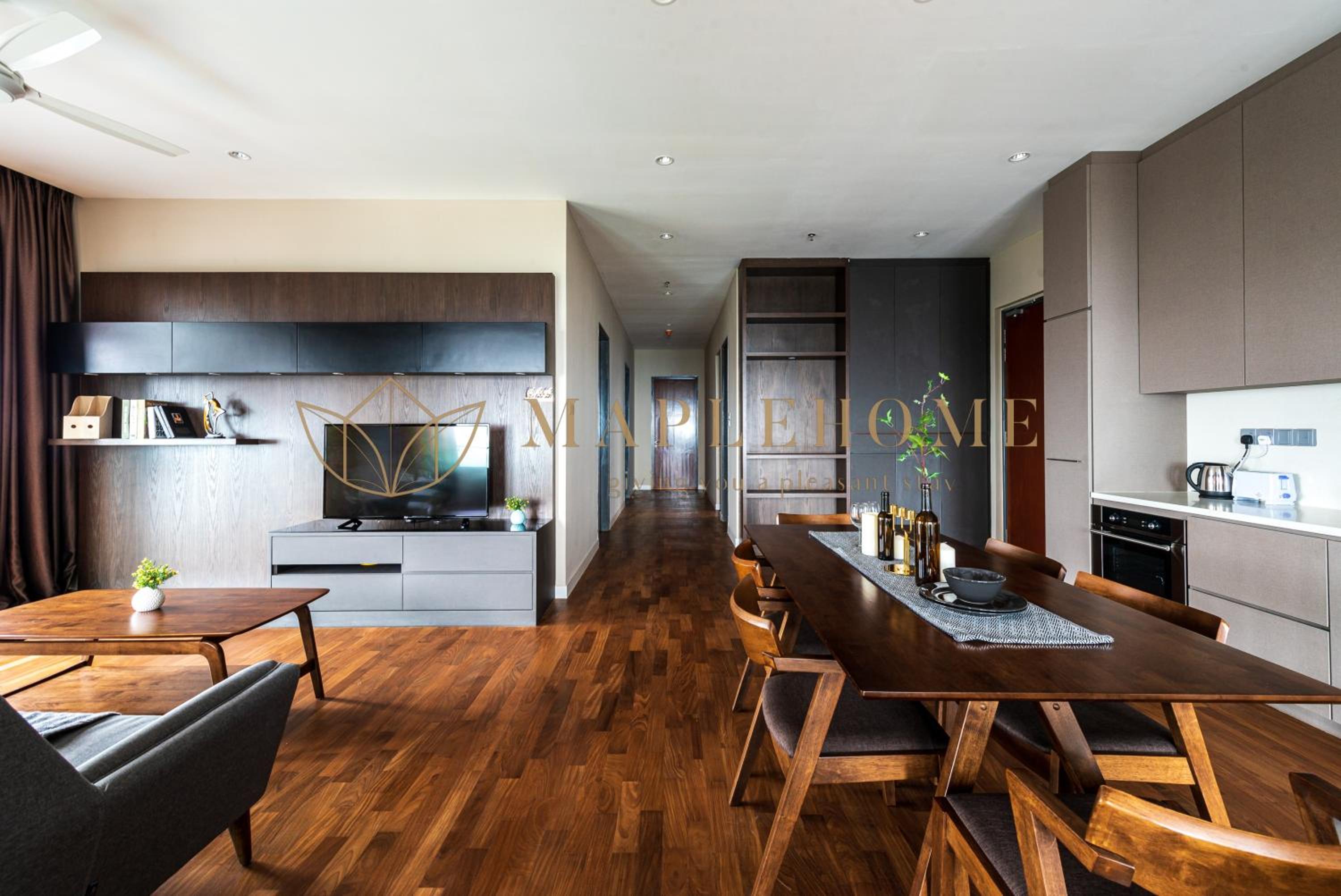 Royal Three-Bedroom Suite - Photo 5