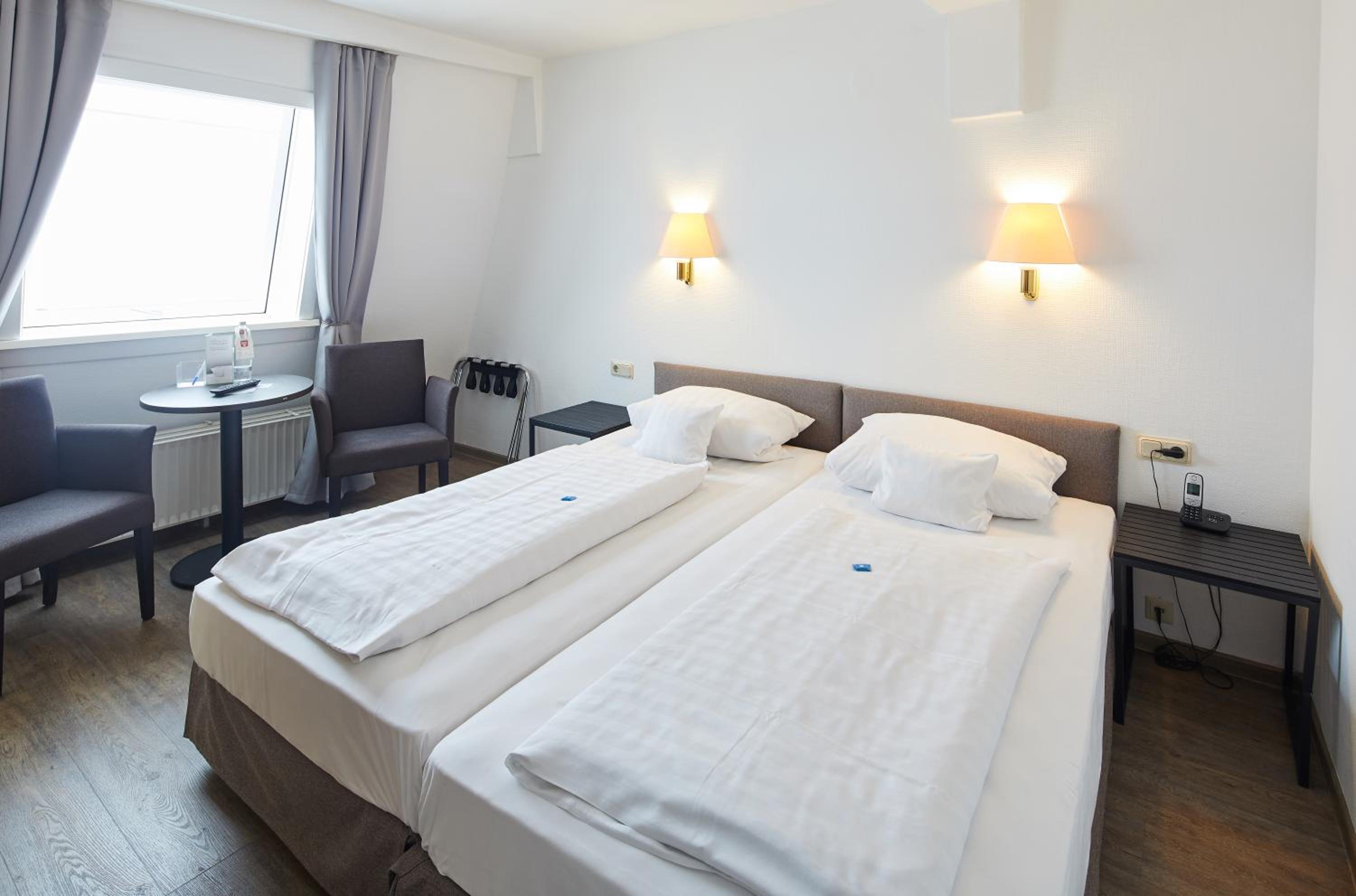 Double Room - Photo 2
