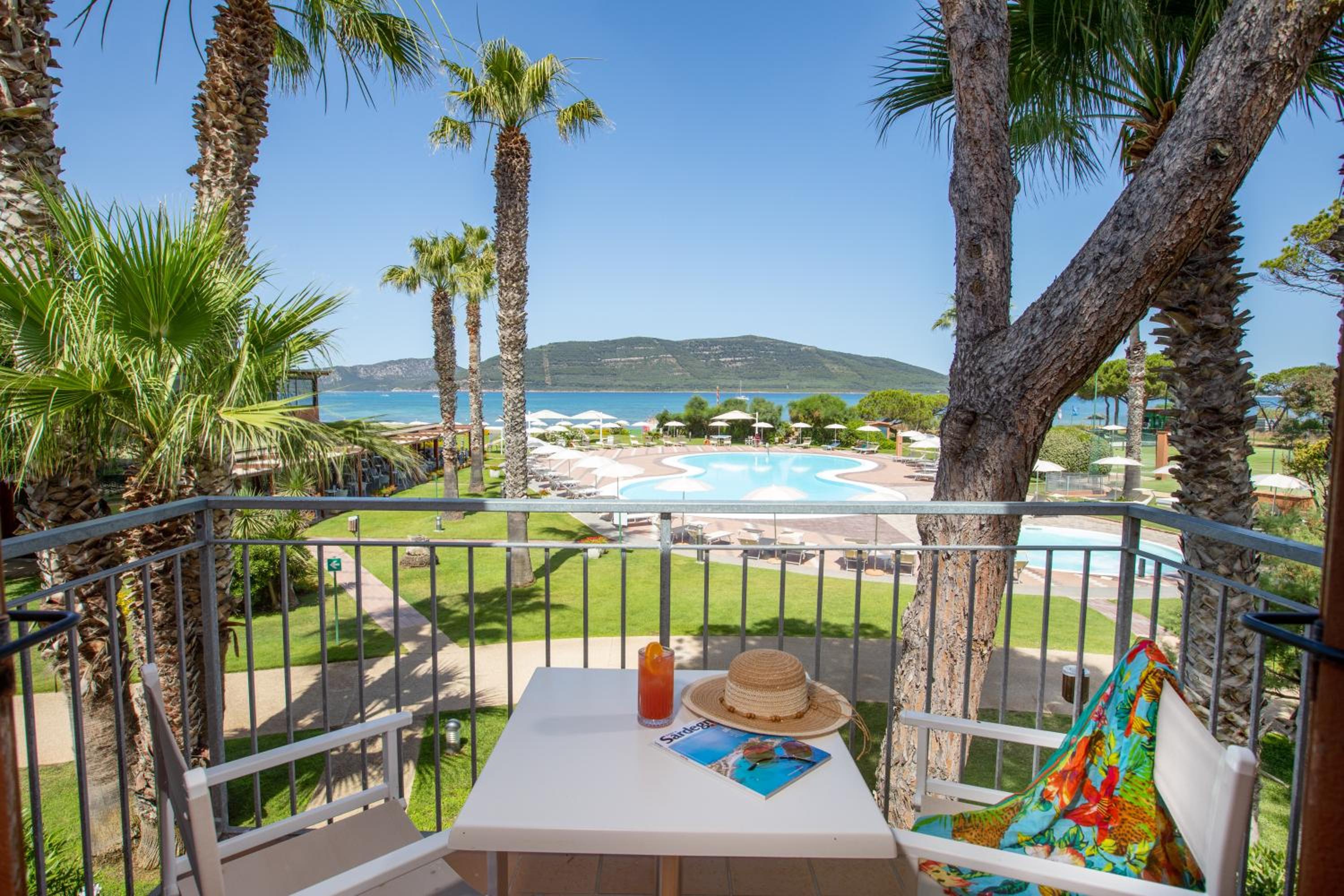 Double Room With Balcony And Sea View photo 2