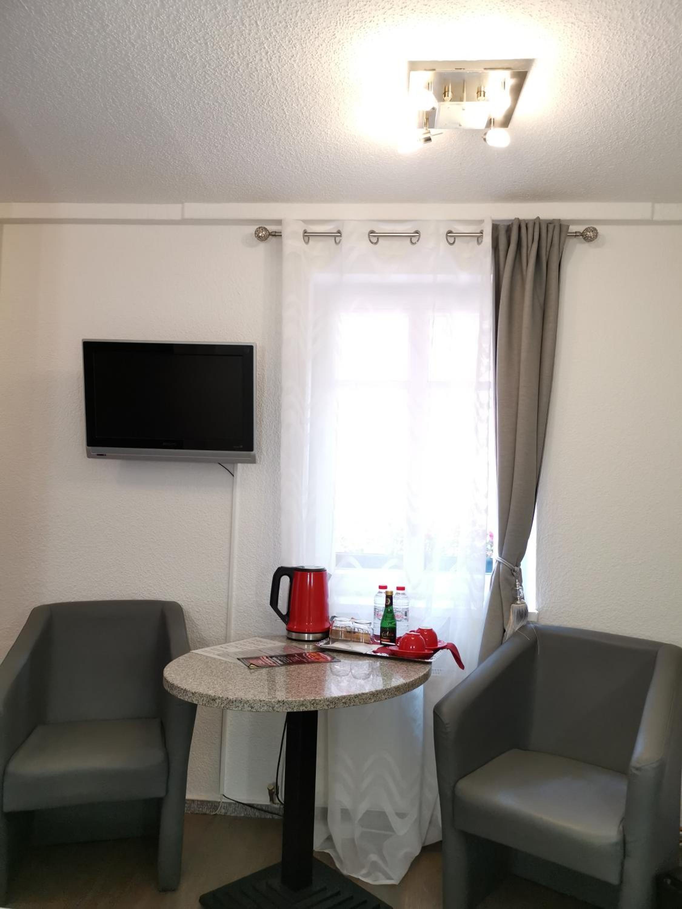 Small Double Room photo 2