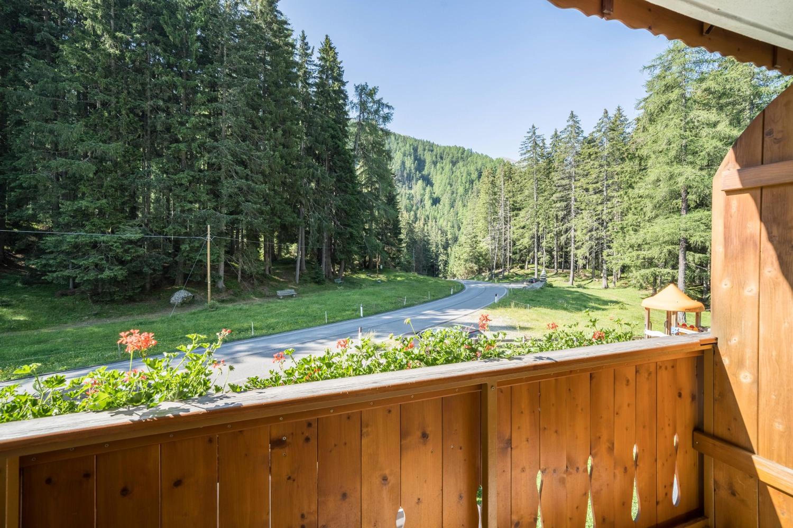 Superior One-Bedroom Apartment with Balcony - Photo 6