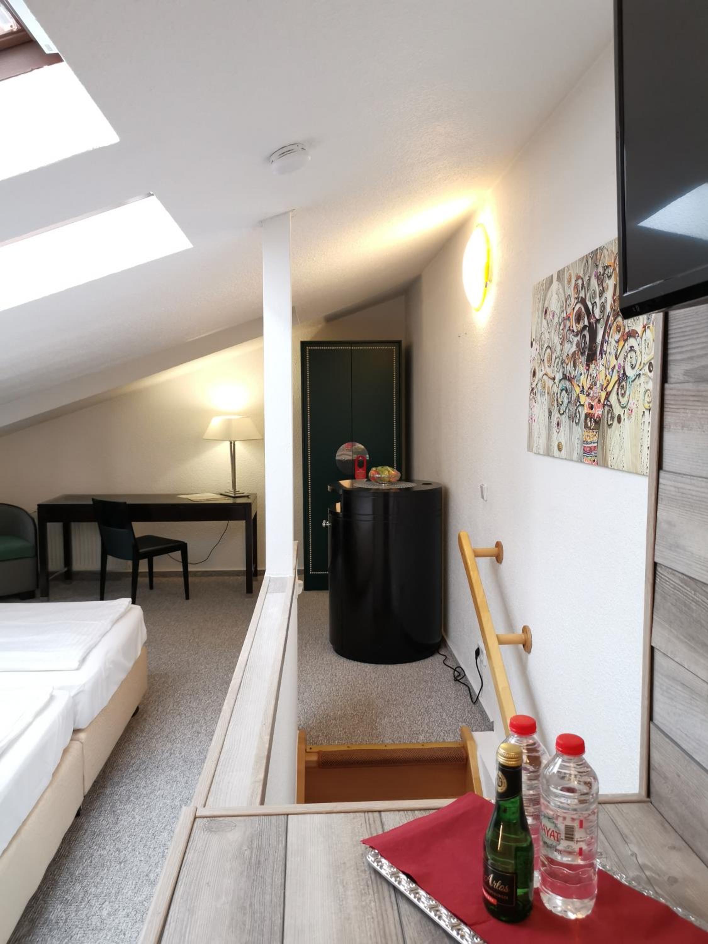 Standard Double Room photo 3