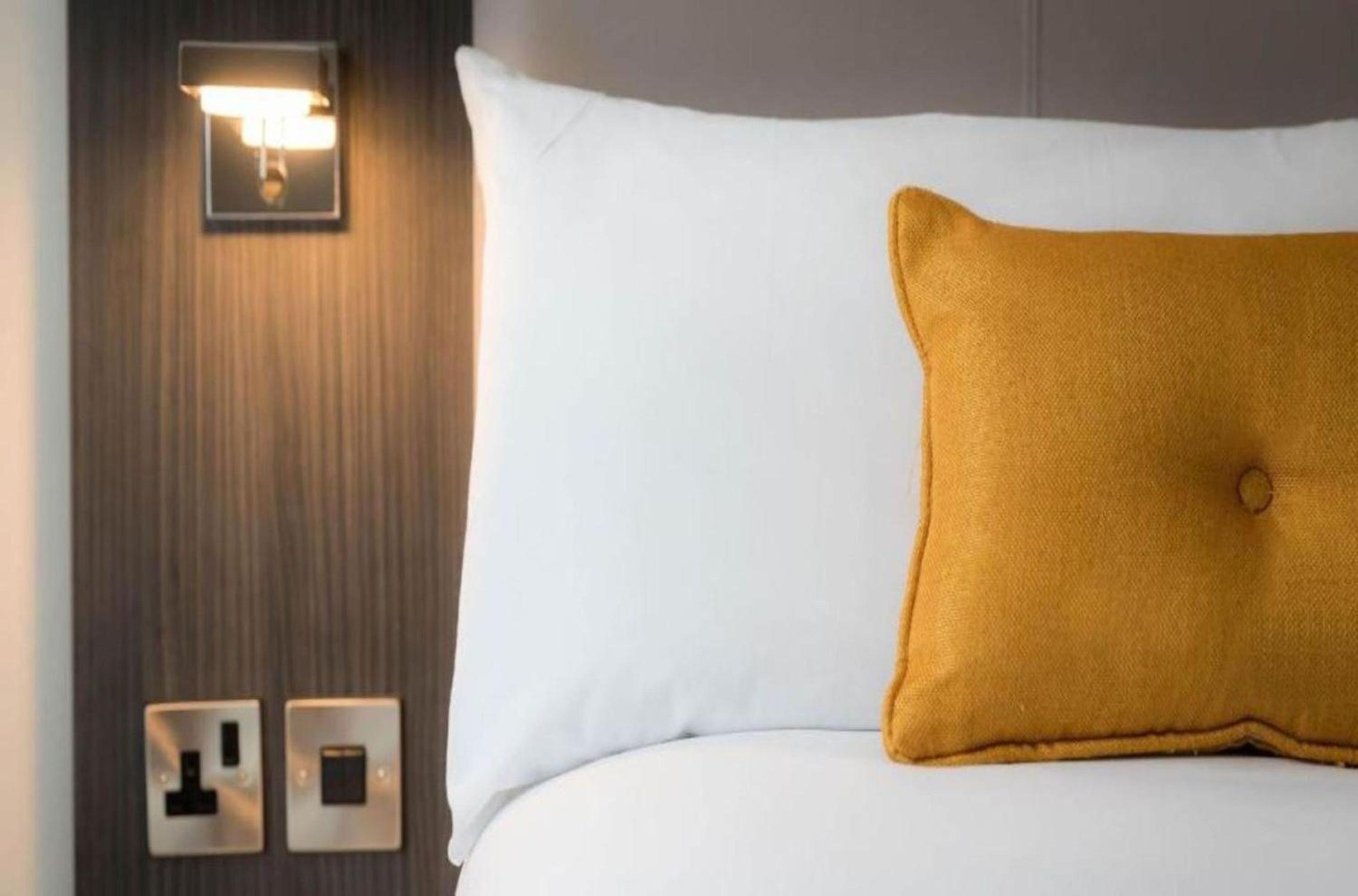 Superior Double Room with King Bed - Photo 2
