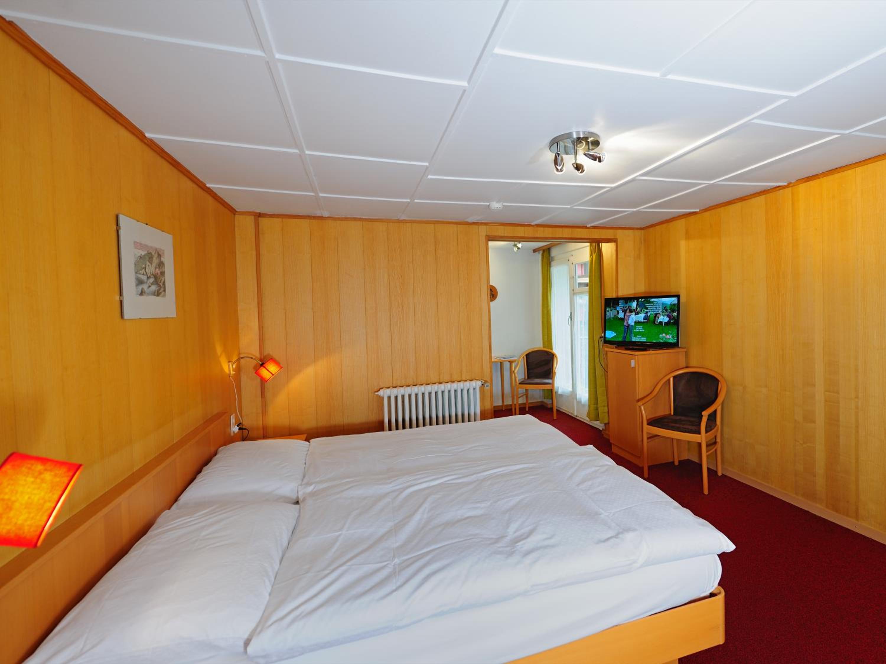 Triple Room thumbnail 6