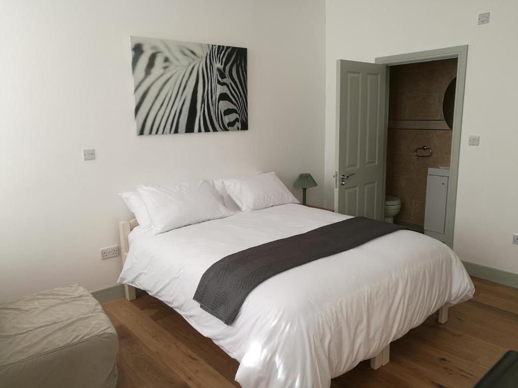 Twin Room with Private Bathroom photo 1