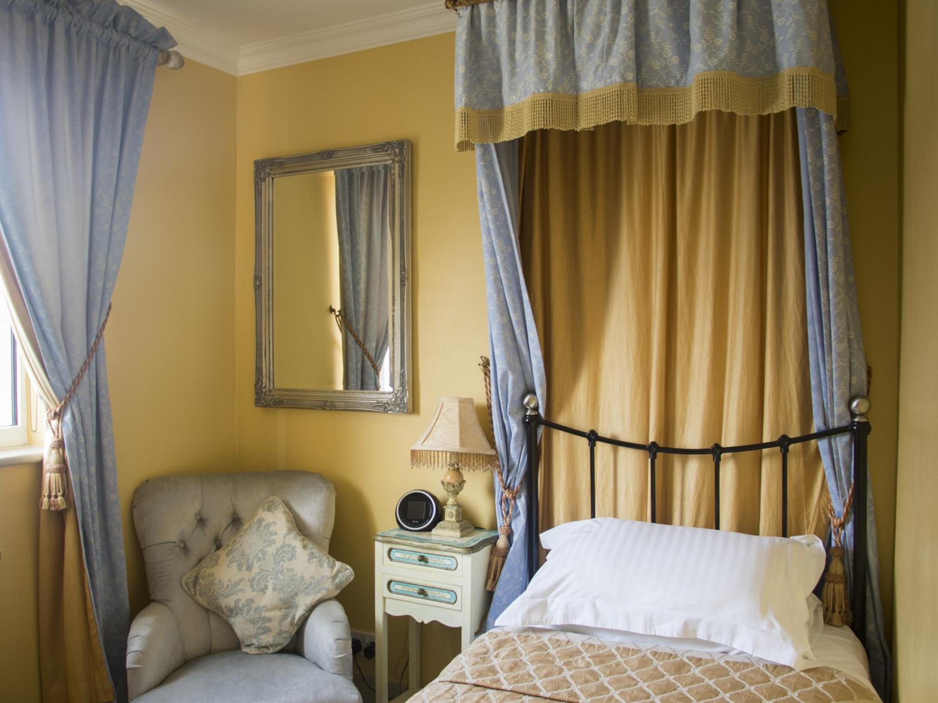 Standard Single Room photo 2