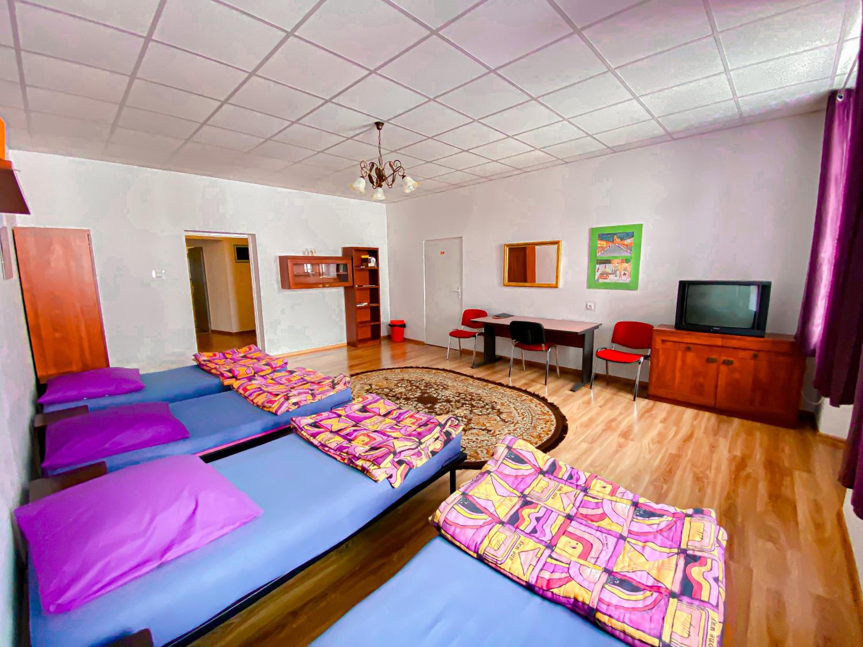 Bed in 4-Bed Mixed Dormitory Room photo 1