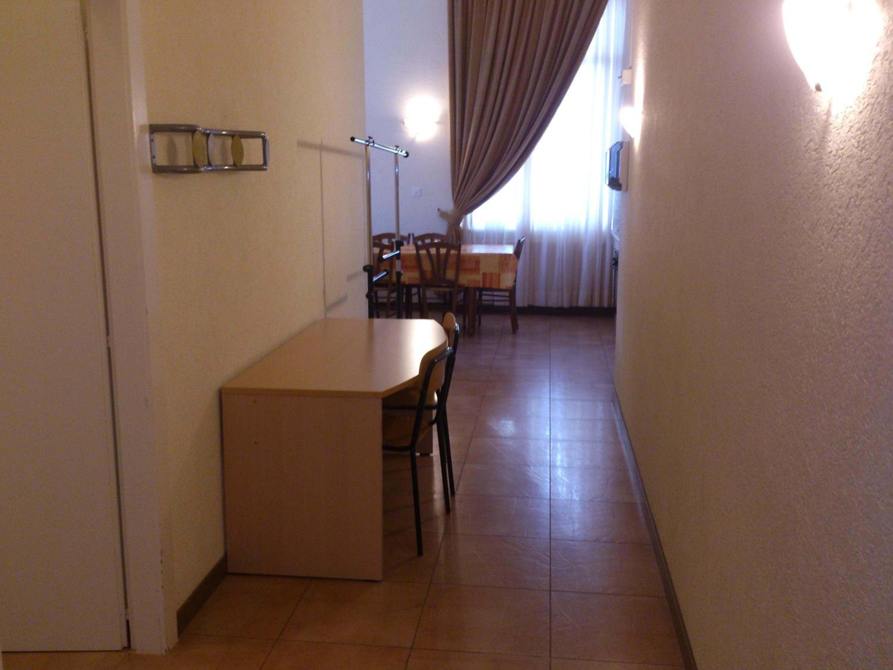 Apartment - Photo 2