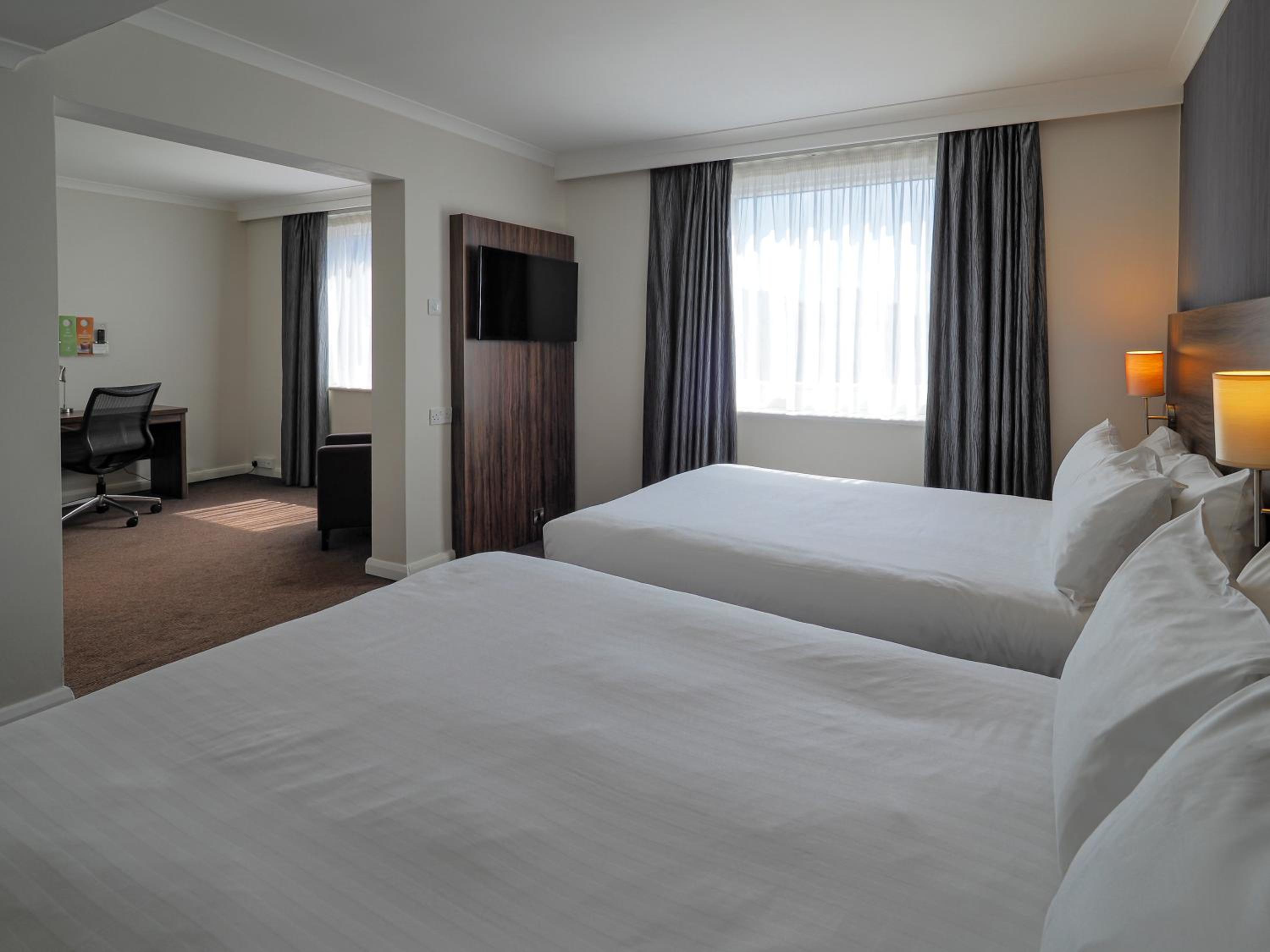 Standard Double Room with Two Double Beds - Photo 1
