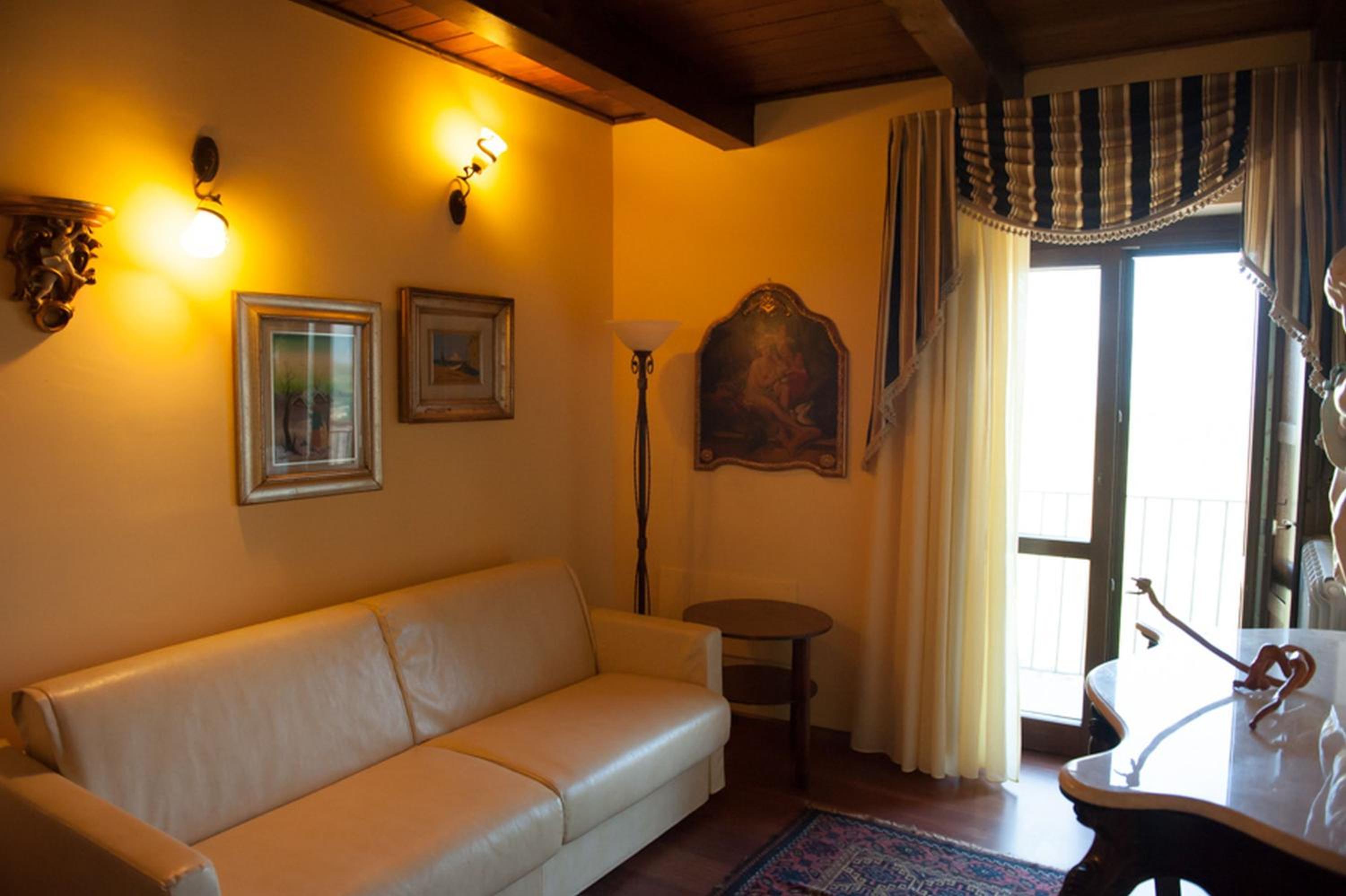 Suite with Balcony photo 3