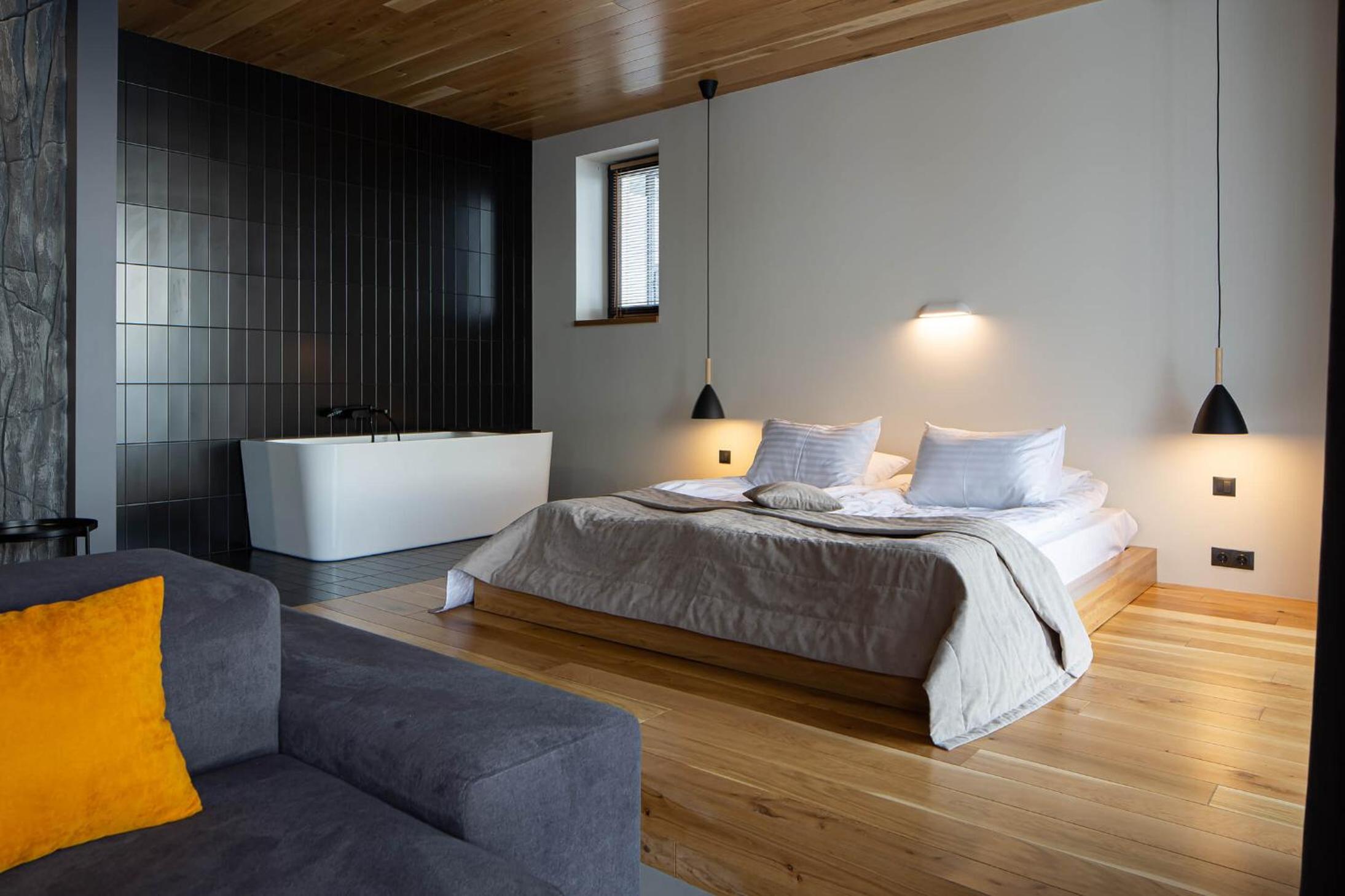Suite with Panoramic View photo 2