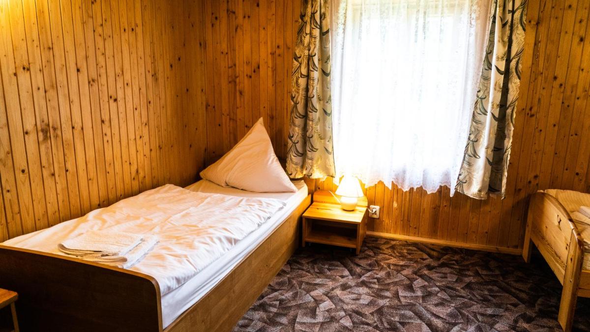 Double Room with Private Bathroom photo 3