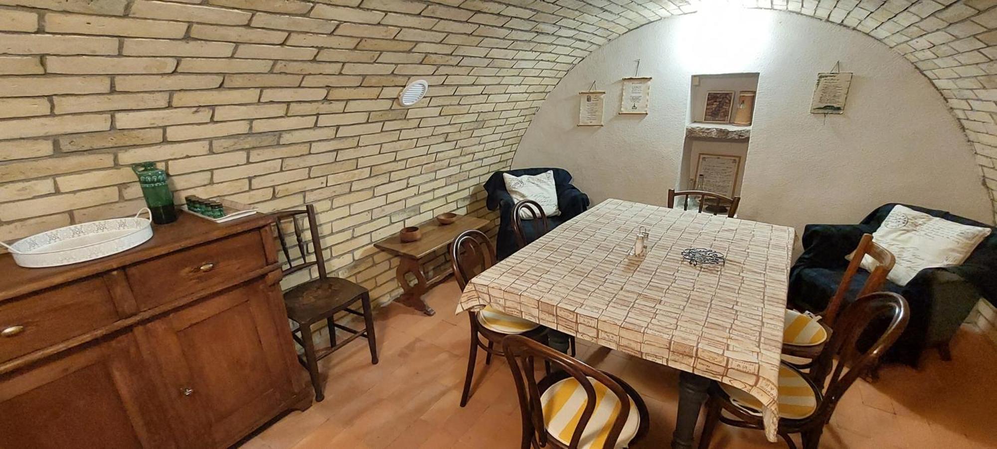 Two-Bedroom Apartment - Photo 23